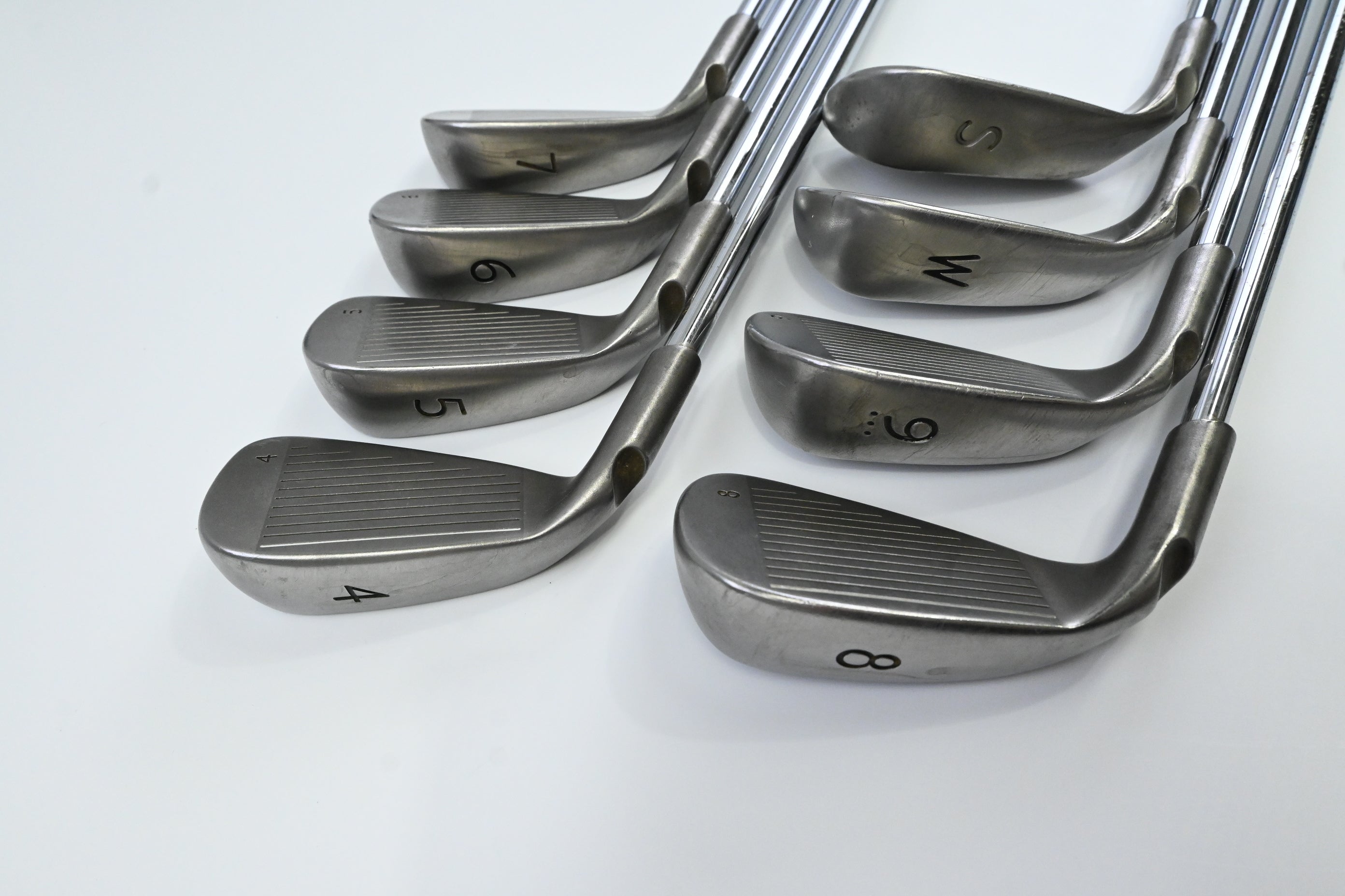 Ping G15 Irons / 4-PW+SW / Black Dot / Regular Flex Ping AWT Shafts
