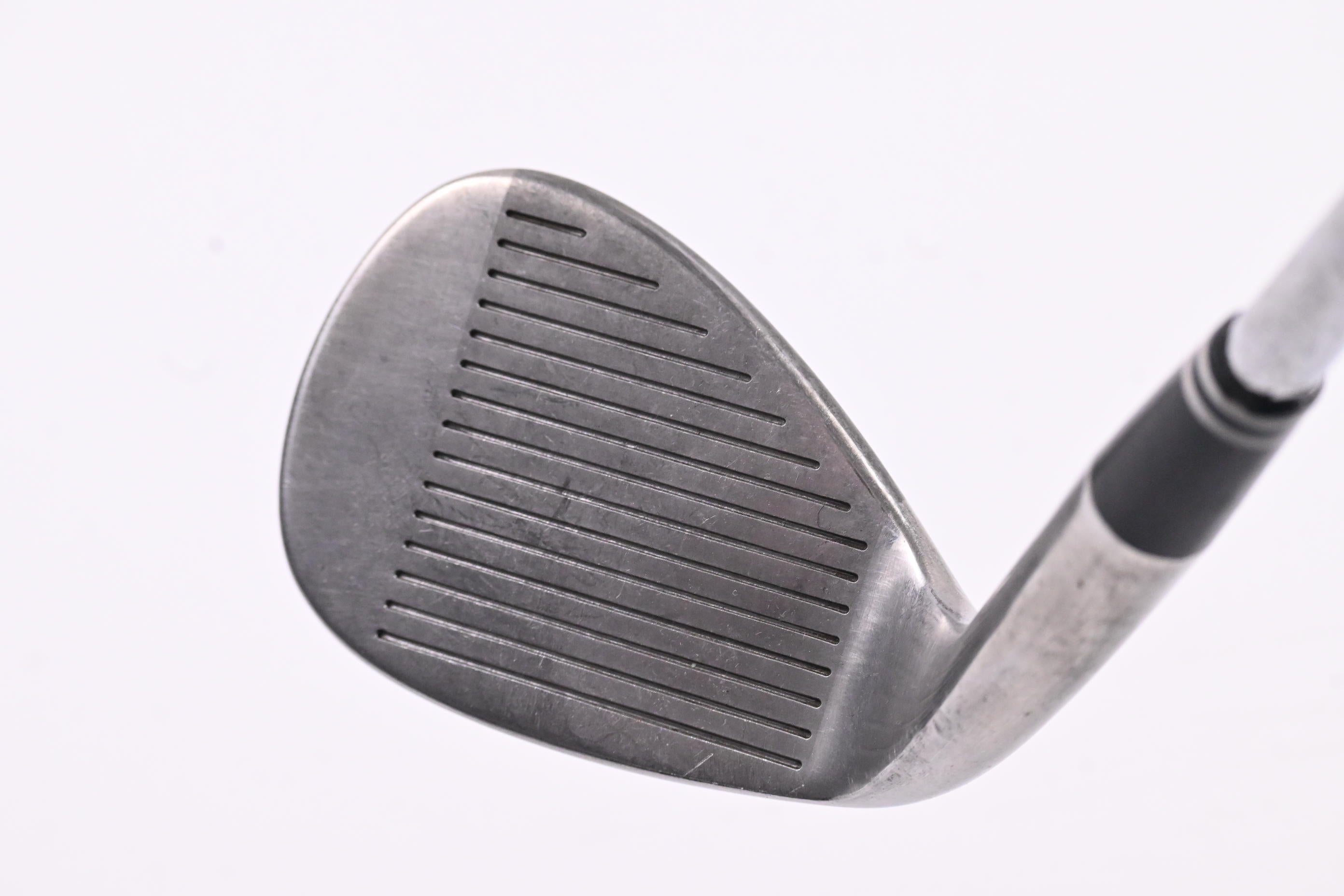 Cleveland CG10 Gap Wedge / 52 Degree / Wedge Flex Dynamic Gold Shaft