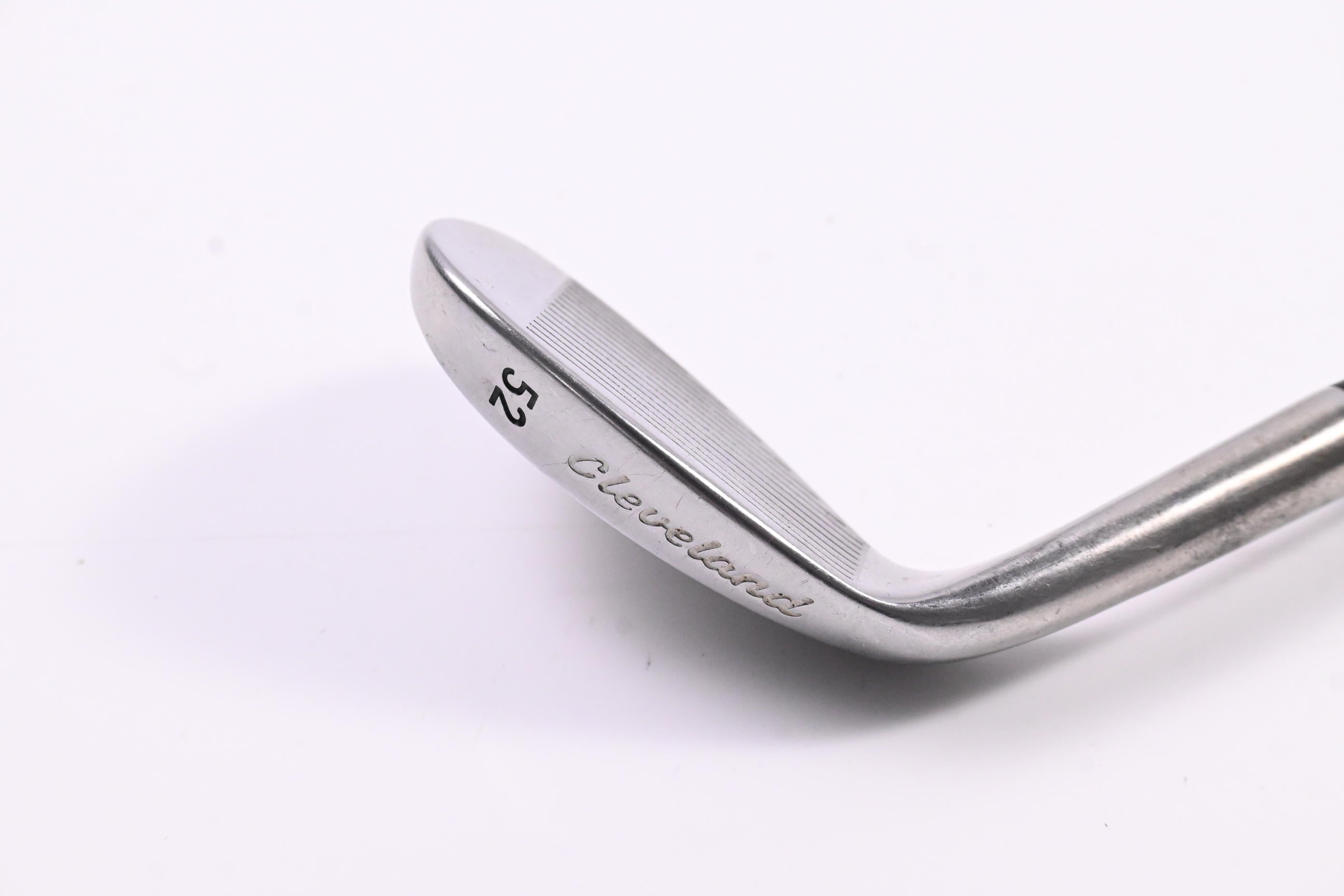 Cleveland CG10 Gap Wedge / 52 Degree / Wedge Flex Dynamic Gold Shaft