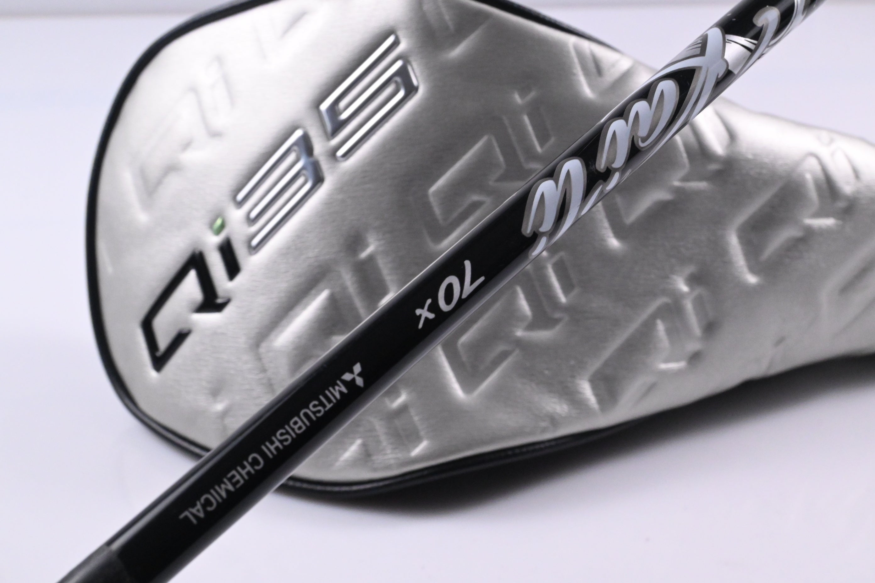 Taylormade Qi35 LS Driver / 9 Degree / X-Flex Kai'li White 60 Shaft