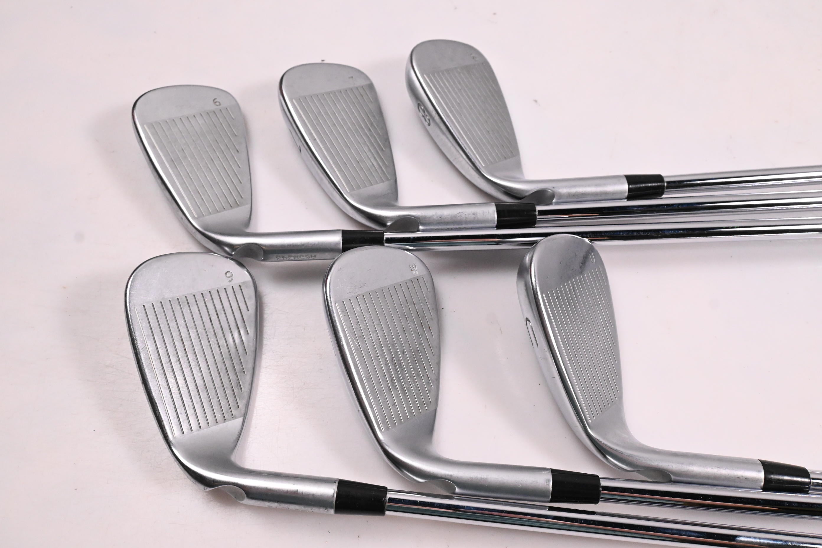 Ping G400 Irons / 6-PW+GW / Black Dot / Regular Flex Ping AWT 2.0 Shafts