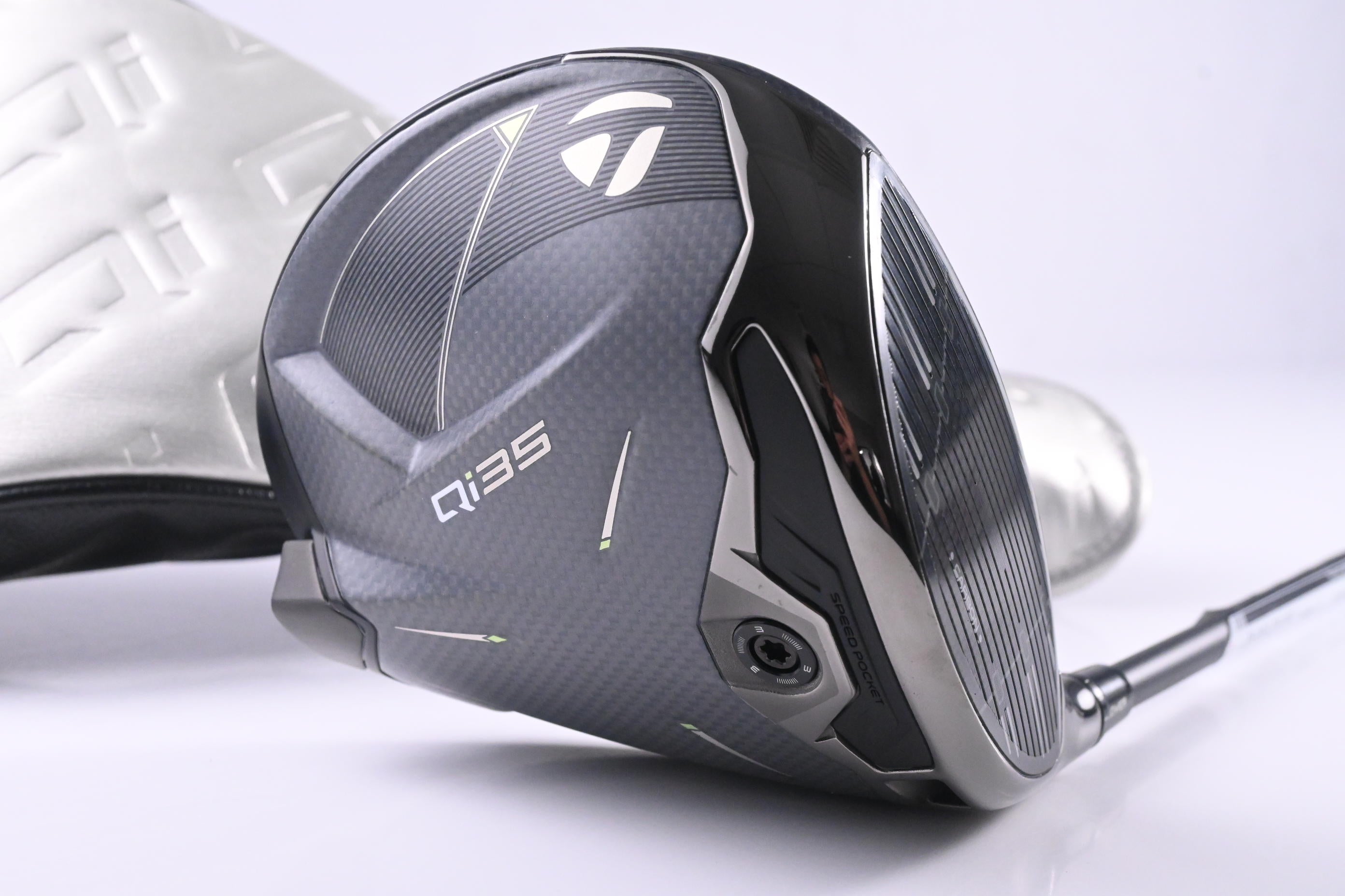 Taylormade Qi35 Driver / 9 Degree / Regular Flex Fujikura Ventus Blue 5 Shaft