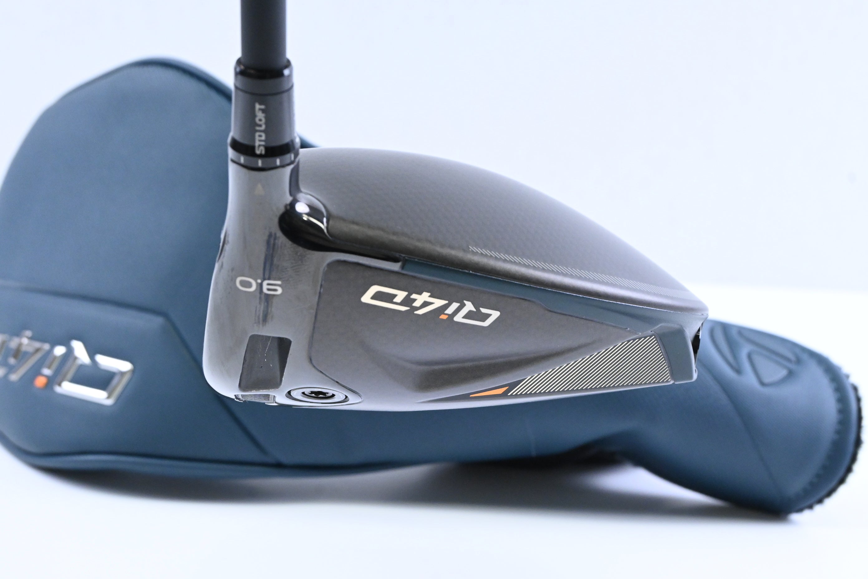 Taylormade Qi4D Driver / 9 Degree / Stiff Flex Taylormade Reax 50 Shaft