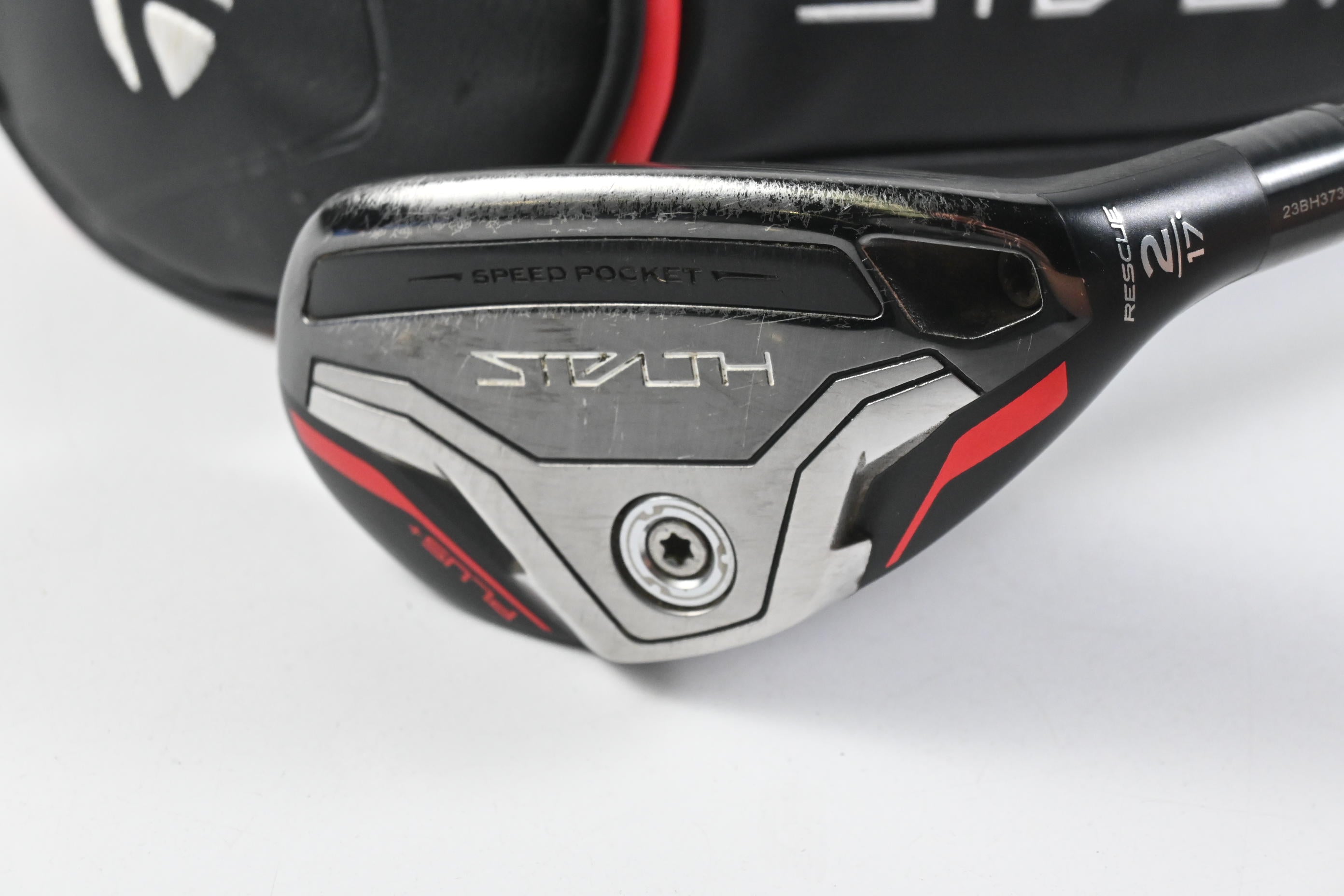 Taylormade Stealth #2 Hybrid / 17 Degree / Stiff Flex HZRDUS Smoke Red RDX 80