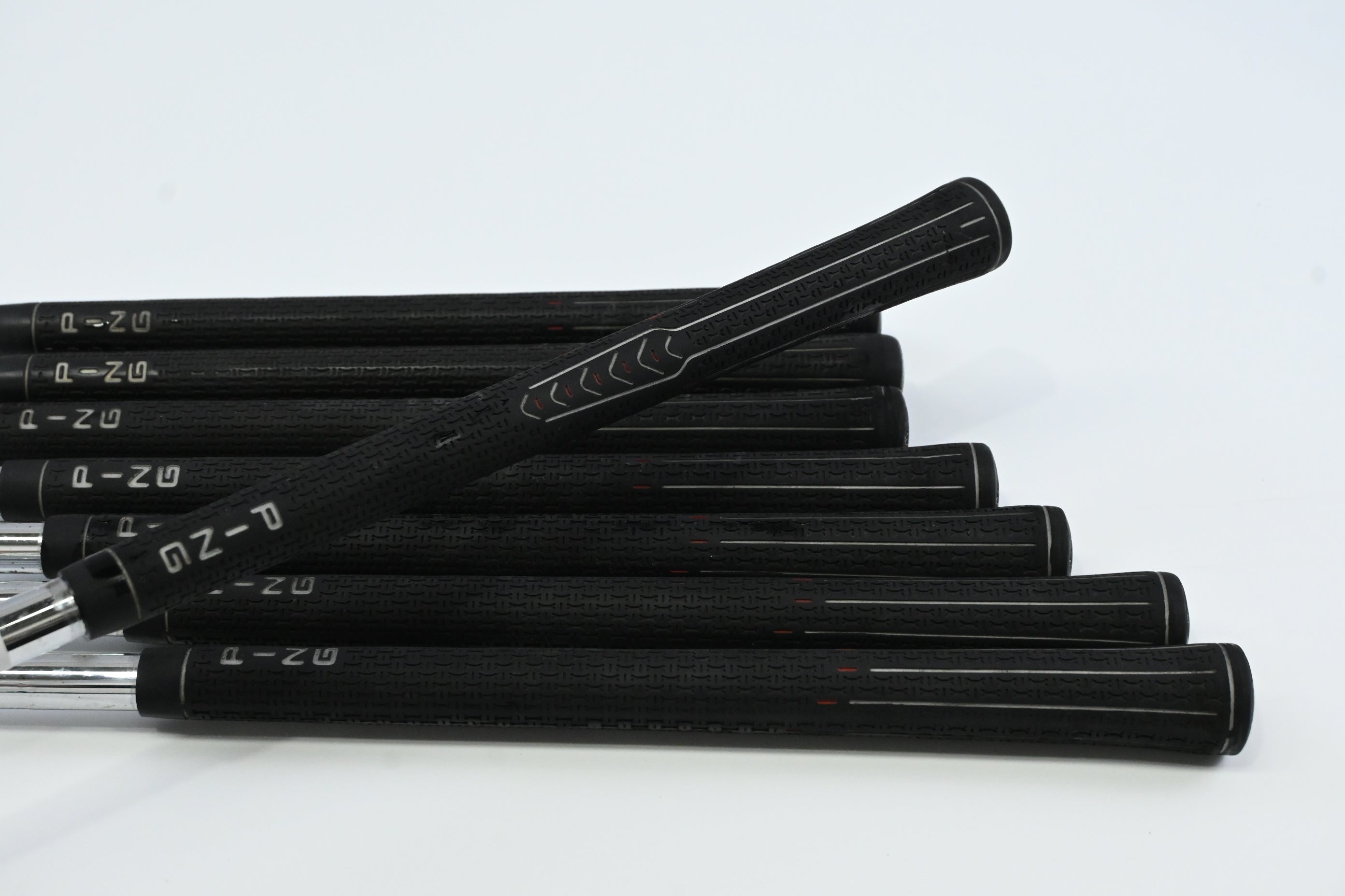 Ping G15 Irons / 4-PW+SW / Black Dot / Regular Flex Ping AWT Shafts