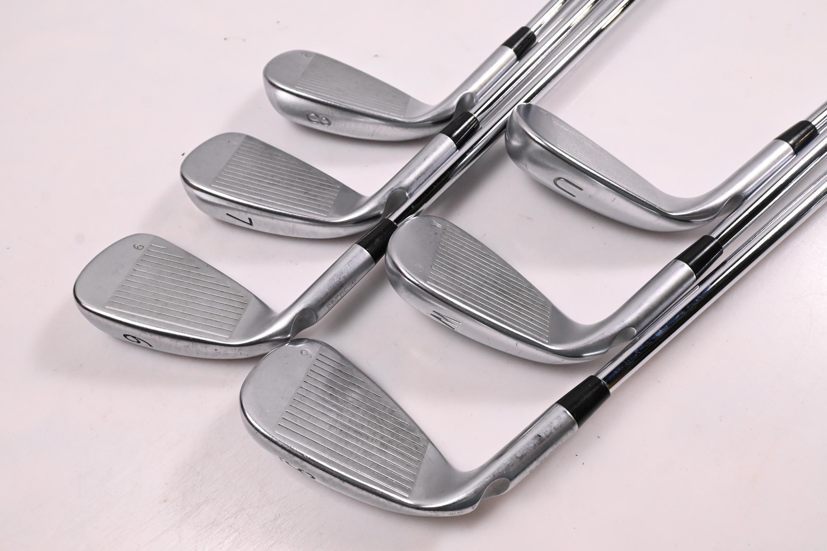 Ping G400 Irons / 6-PW+GW / Black Dot / Regular Flex Ping AWT 2.0 Shafts
