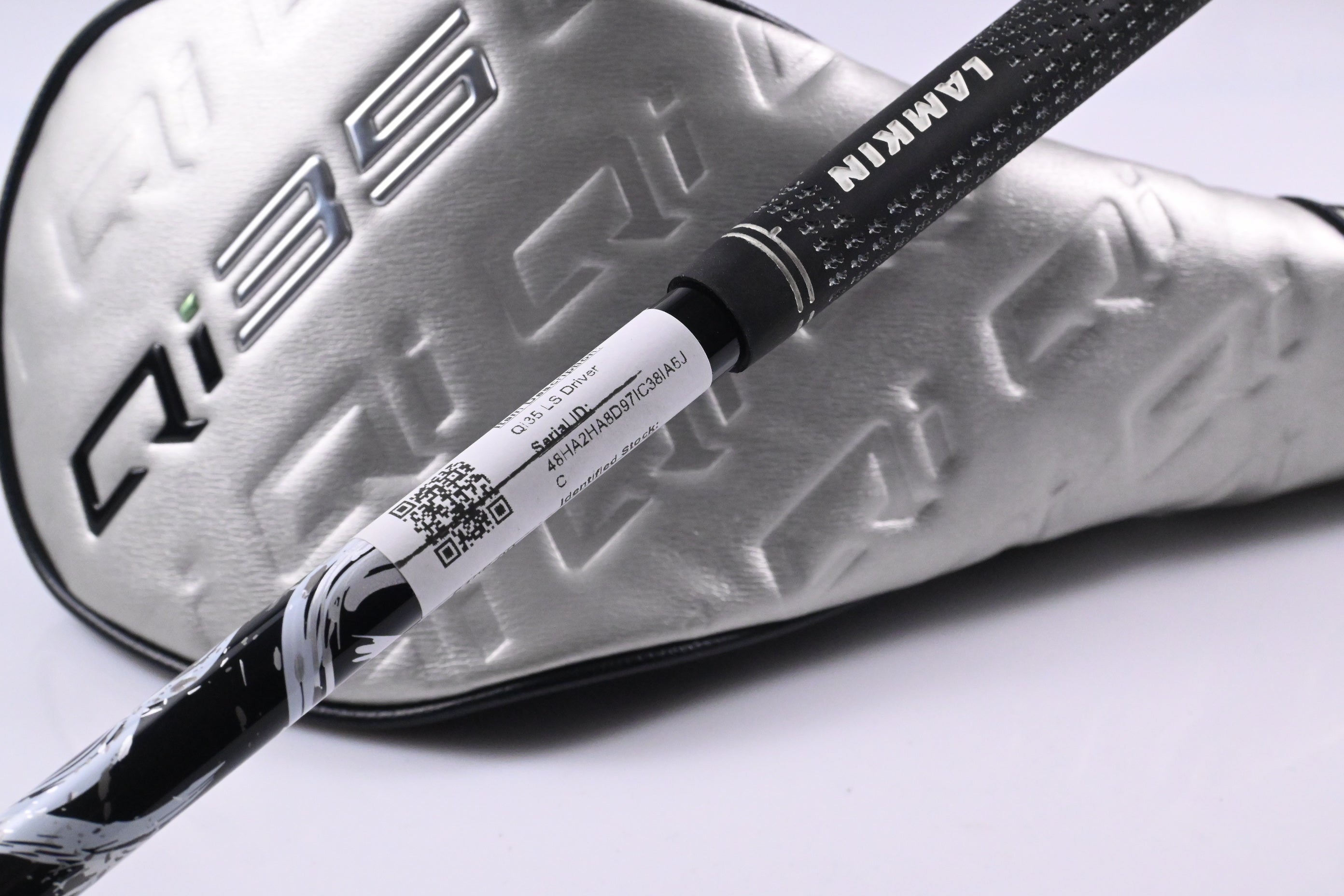 Taylormade Qi35 LS Driver / 9 Degree / X-Flex Kai'li White 60 Shaft