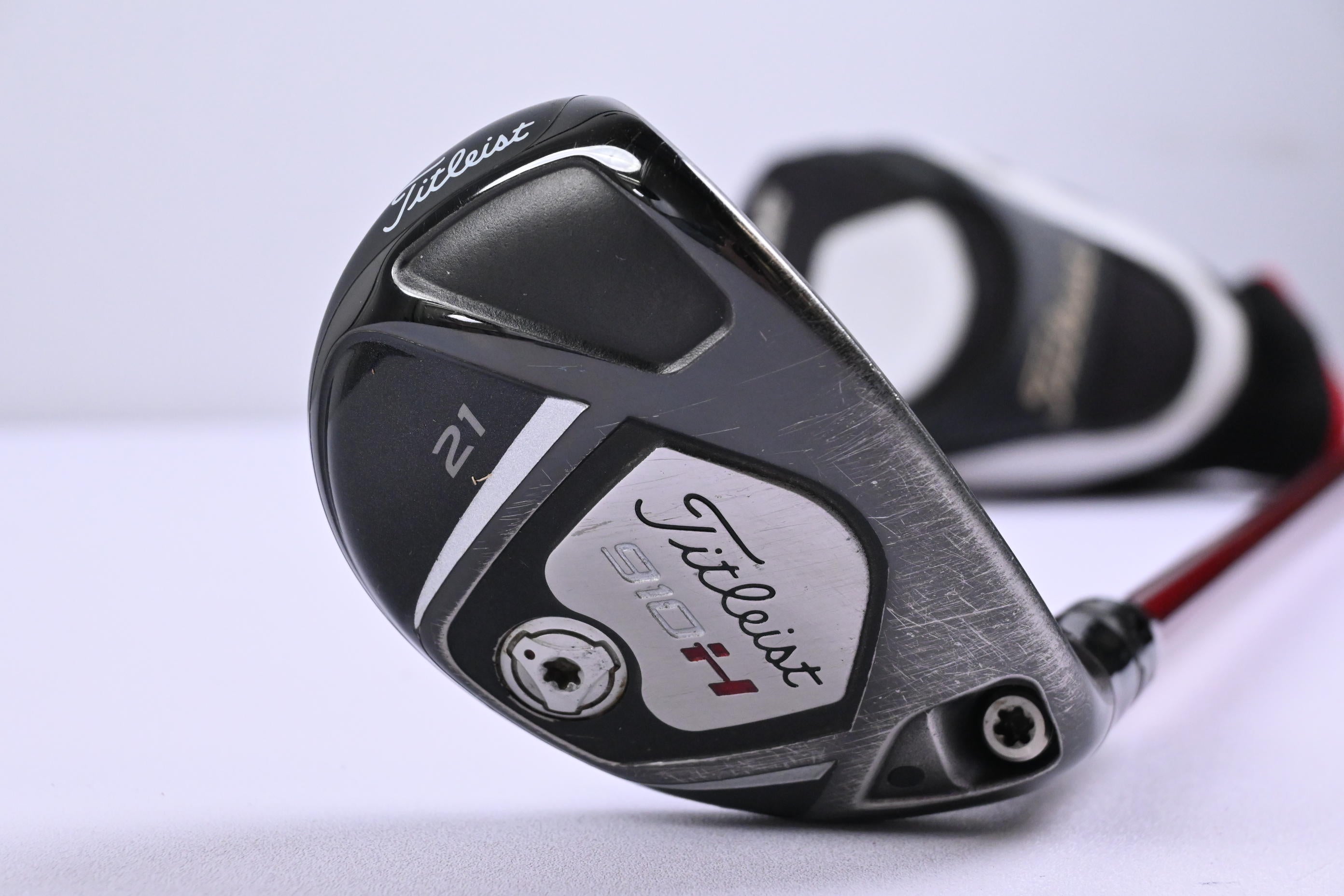 Titleist 910H #3 Hybrid / 21 Degree / Regular Flex Bassara 60 Shaft
