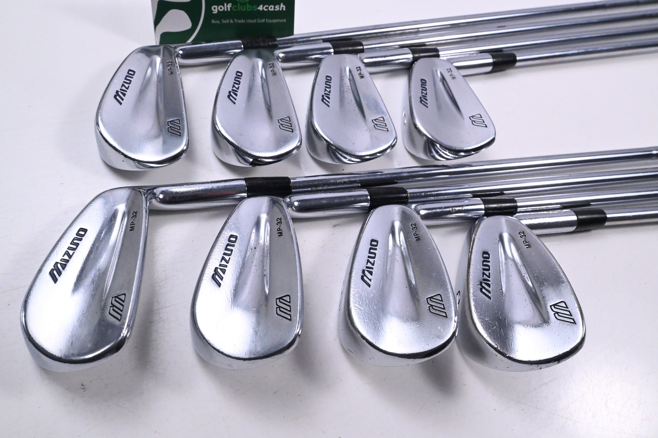 Mizuno MP-32 Irons / 3-PW / Regular Flex Dynamic Gold R300 Shafts