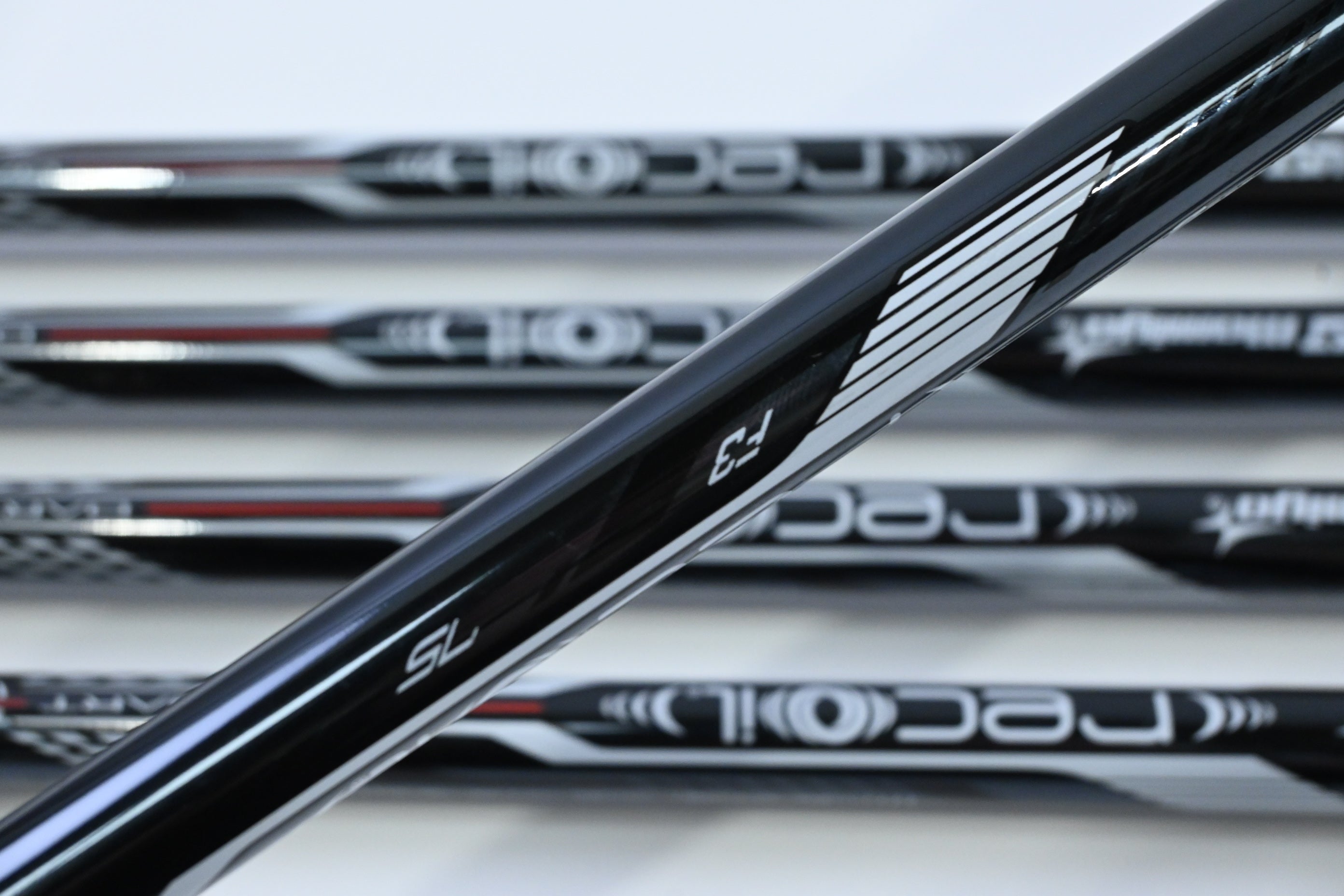 Ping i530 Irons / 7-PW+UW / Blue Dot / Regular Flex UST Recoil Dart 75 Shafts