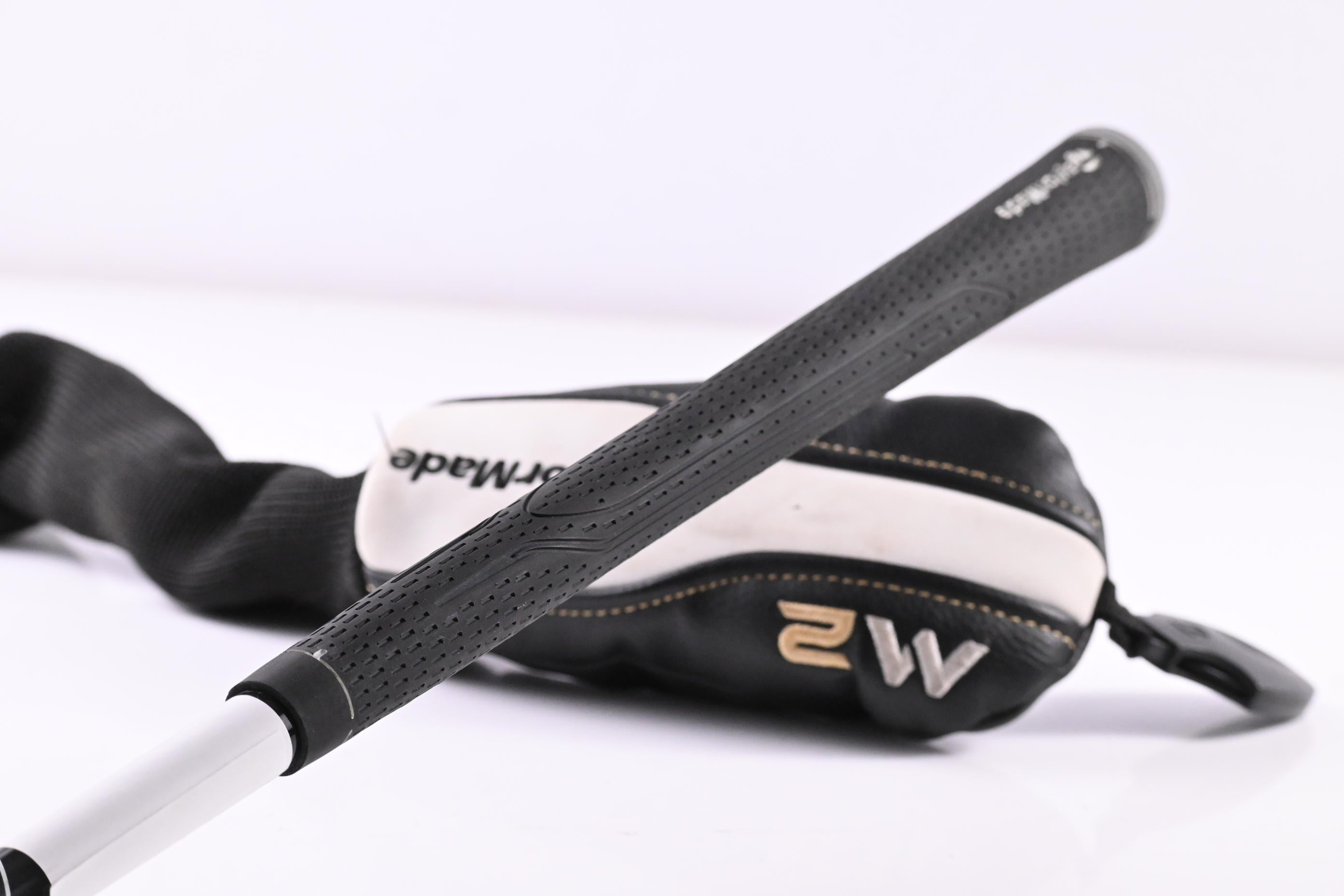 Taylormade M2 2016 #4 Hybrid / 22 Degree / Regular Flex M2 REAX 65 Shaft