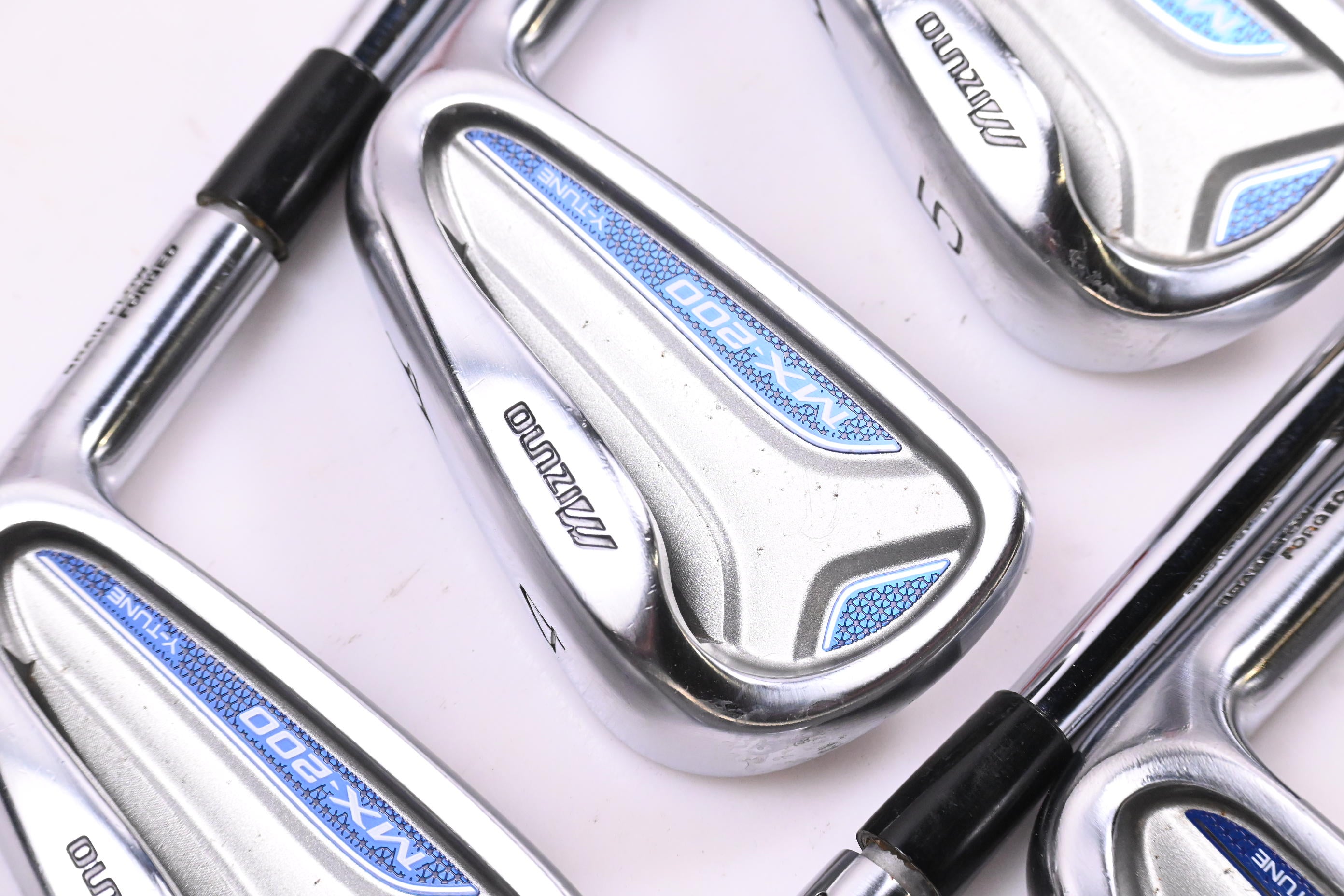 Mizuno MX-200 Irons / 3-PW / Stiff Flex Dynalite Gold XP S300 Shafts