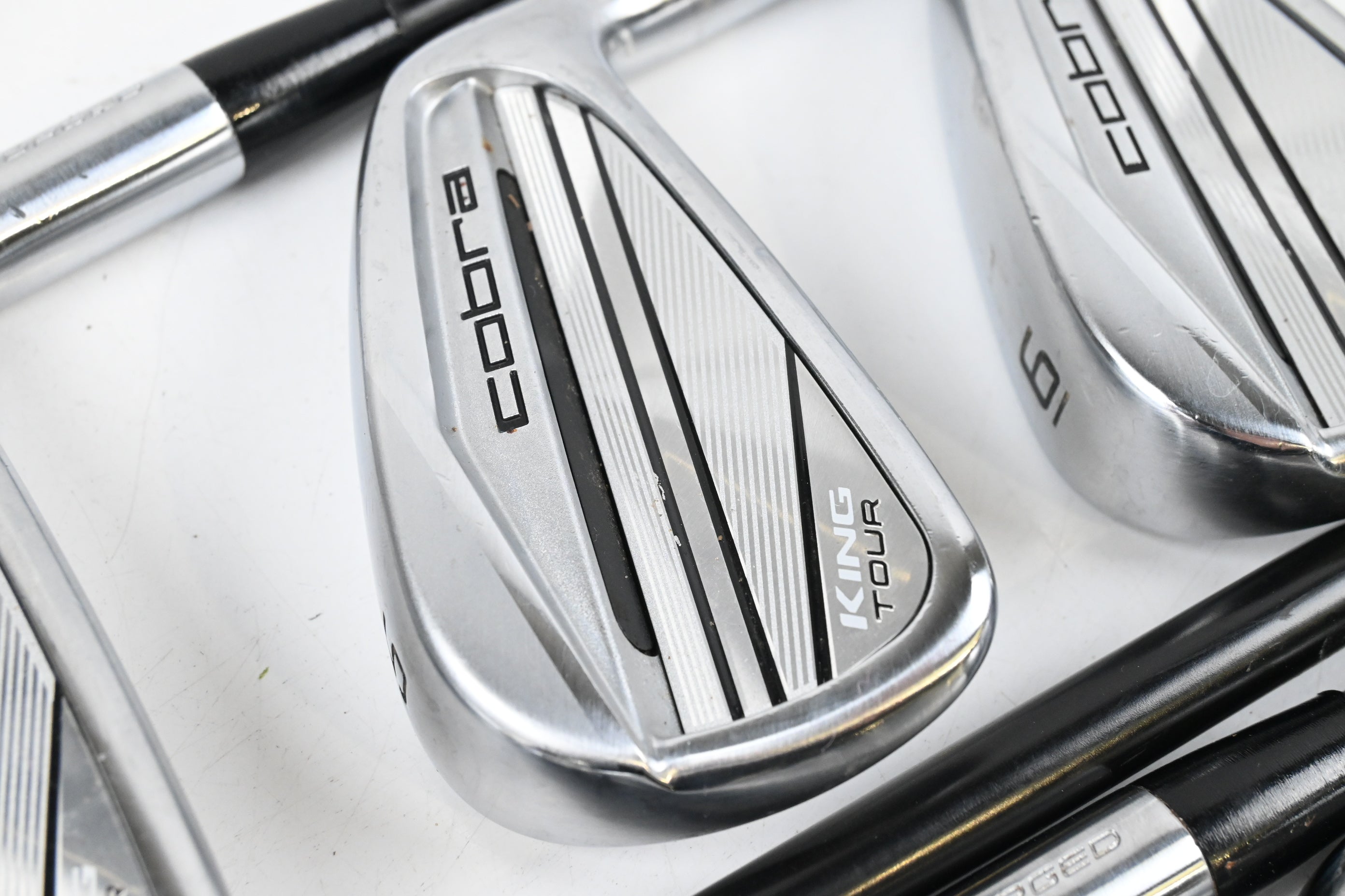 Cobra King Tour 2023 Irons / 4-PW / X-Flex AMT Tour White X100 Shafts