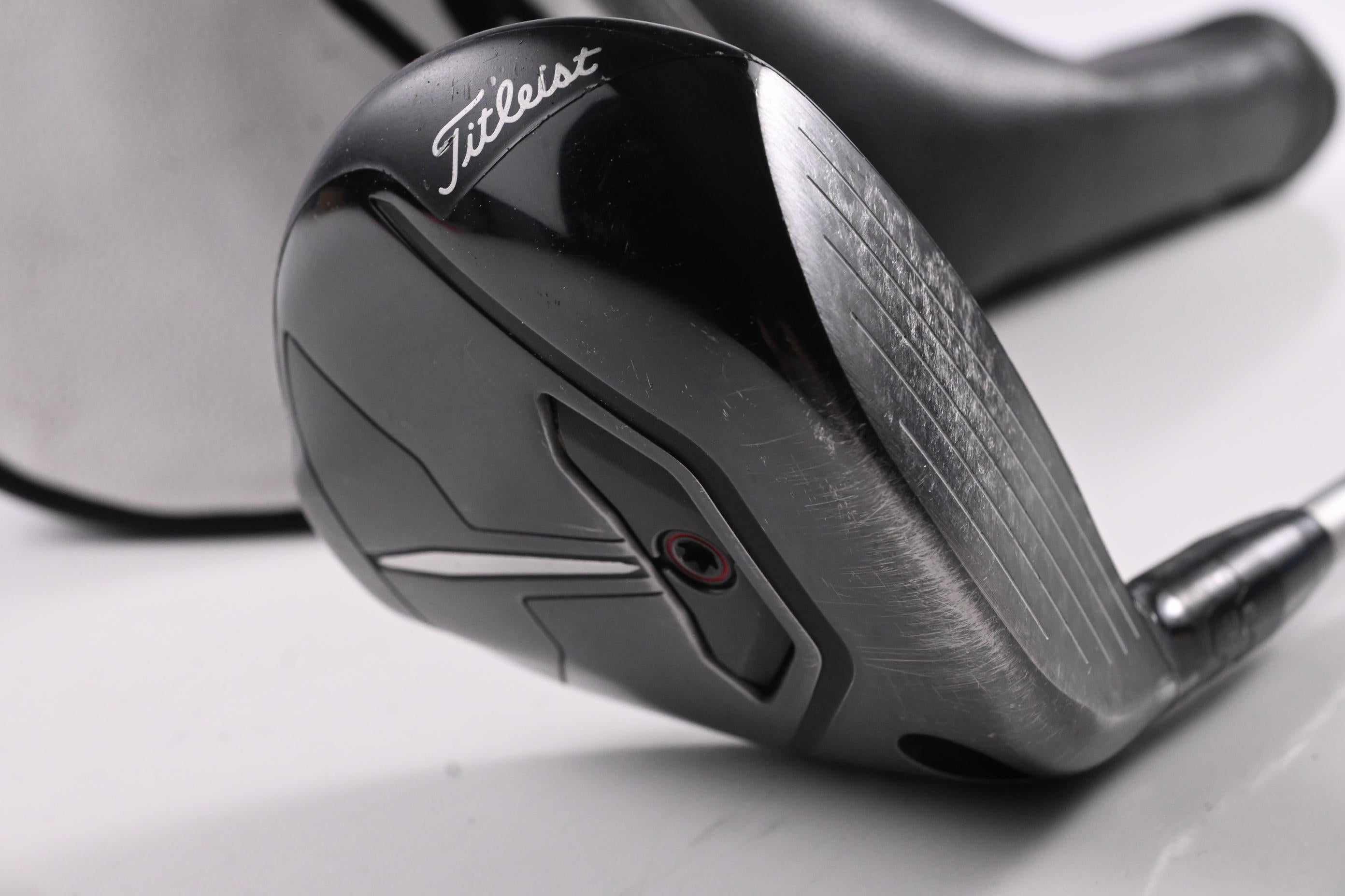 Titleist TSR2 #5 Wood / 18 Degree / Senior Flex Mitsubishi MMT Speedmesh 40