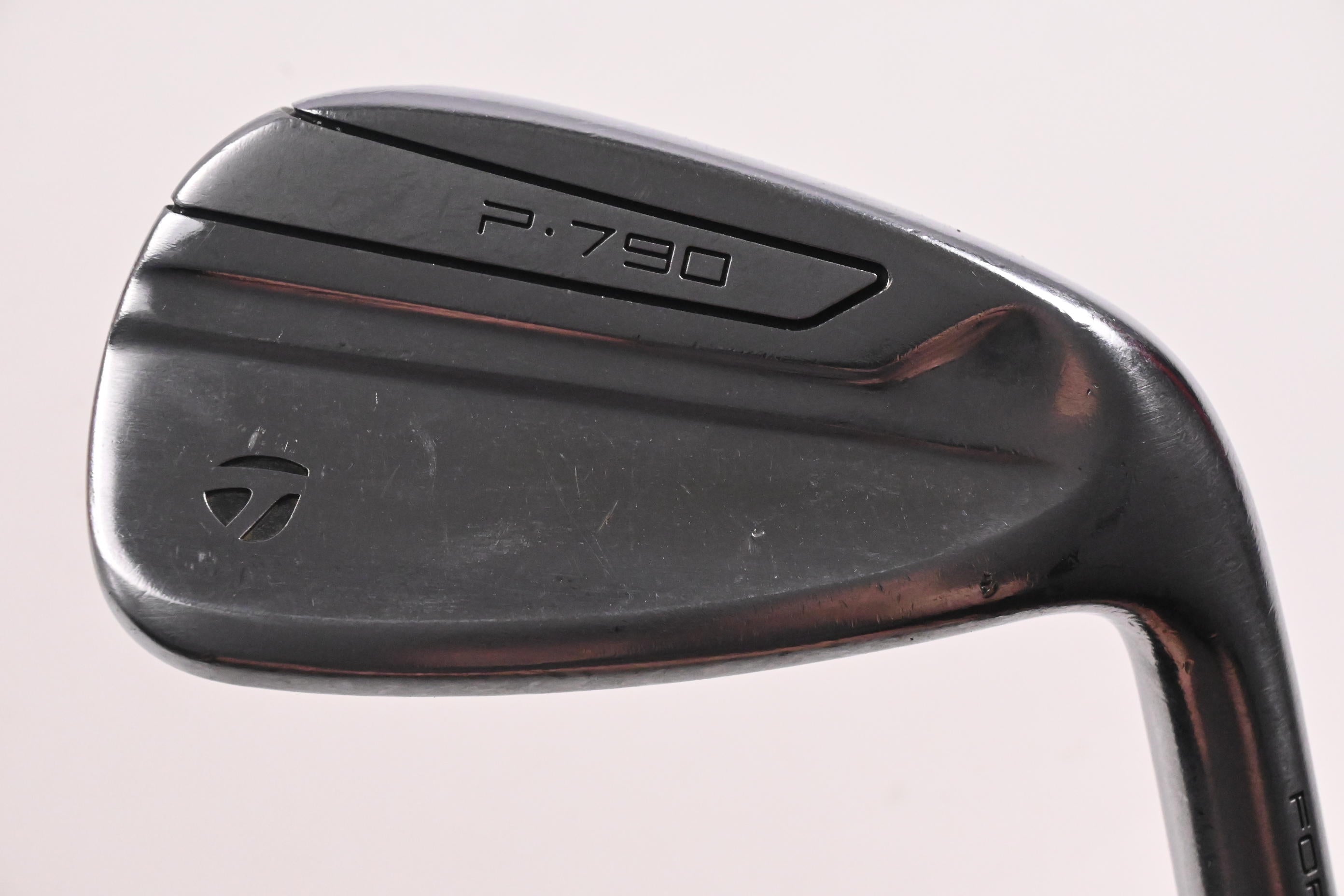 Taylormade P790 2019 Pitching Wedge / 46 Degree / Regular Flex UST Recoil ES Shaft