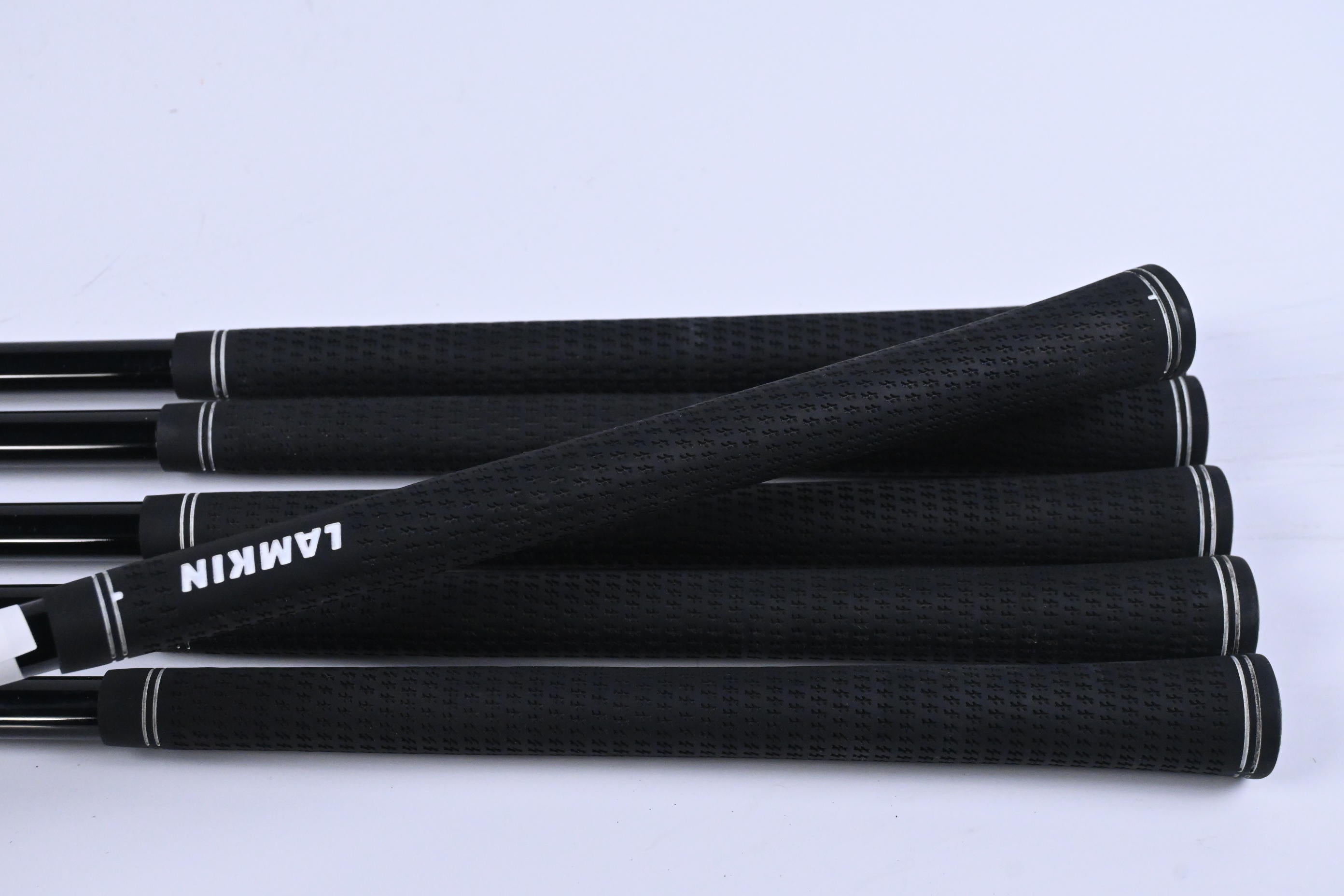 Ping i230 Irons / 6-PW+GW / Black Dot / Regular Flex Ping Alta CB AWT Shafts