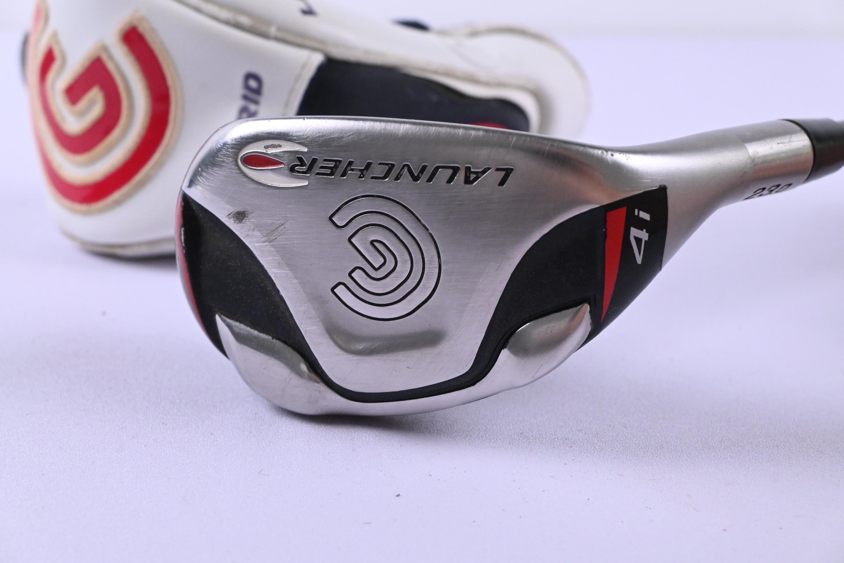 Cleveland Launcher #4 Hybrid / 23 Degree / Regular Flex Aldila VX Shaft