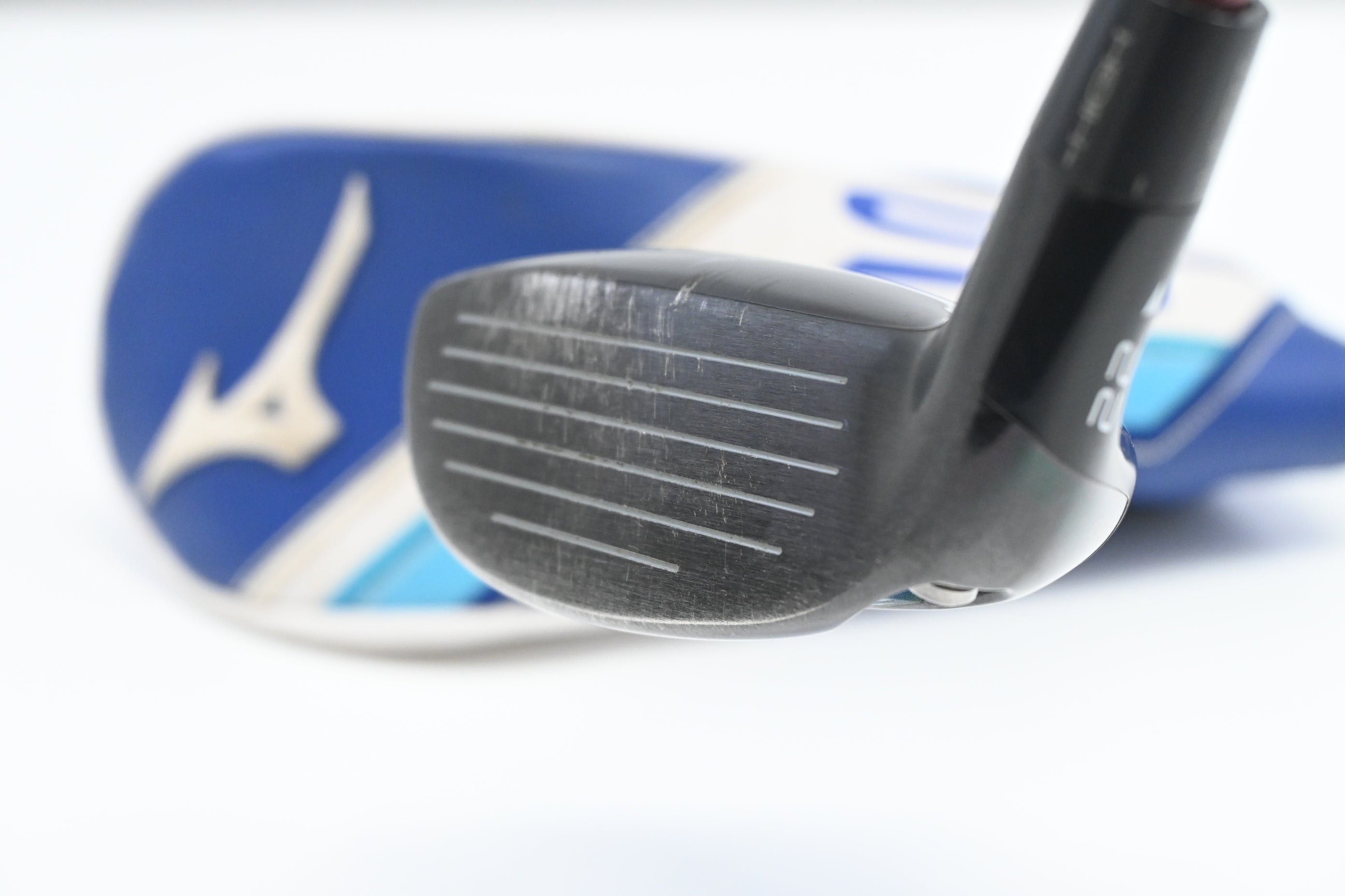 Mizuno ST-Max 230 #4 Hybrid / 22 Degree / Regular Flex Denali Red 70 Shaft