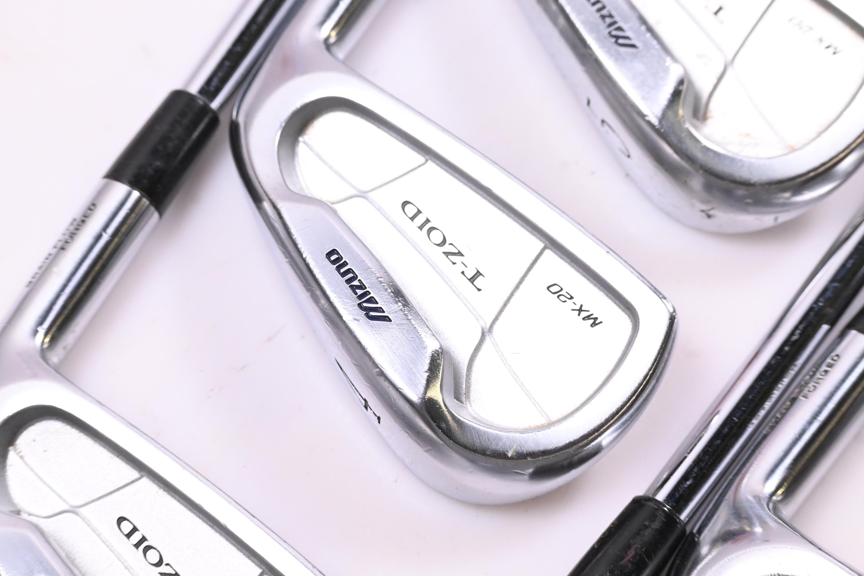 Mizuno MX-20 Irons / 3-PW / Regular Flex Dynamic Gold Lite R300 Shafts