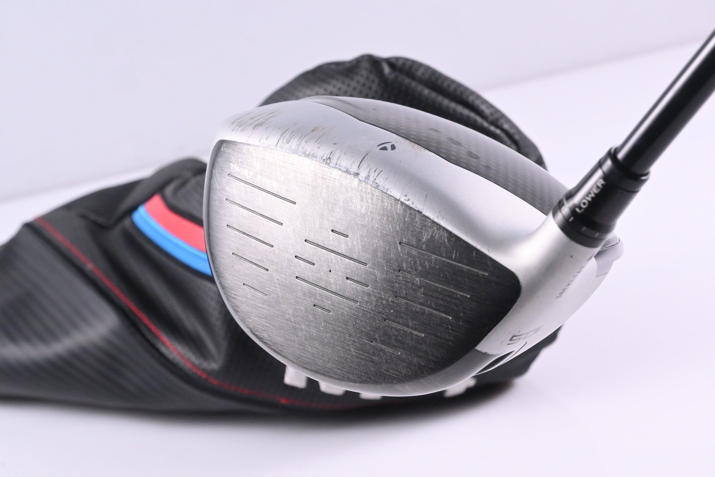 Taylormade M4 Driver / 10.5 Degree / Regular Flex Fujikura Atmos Red 5 Shaft
