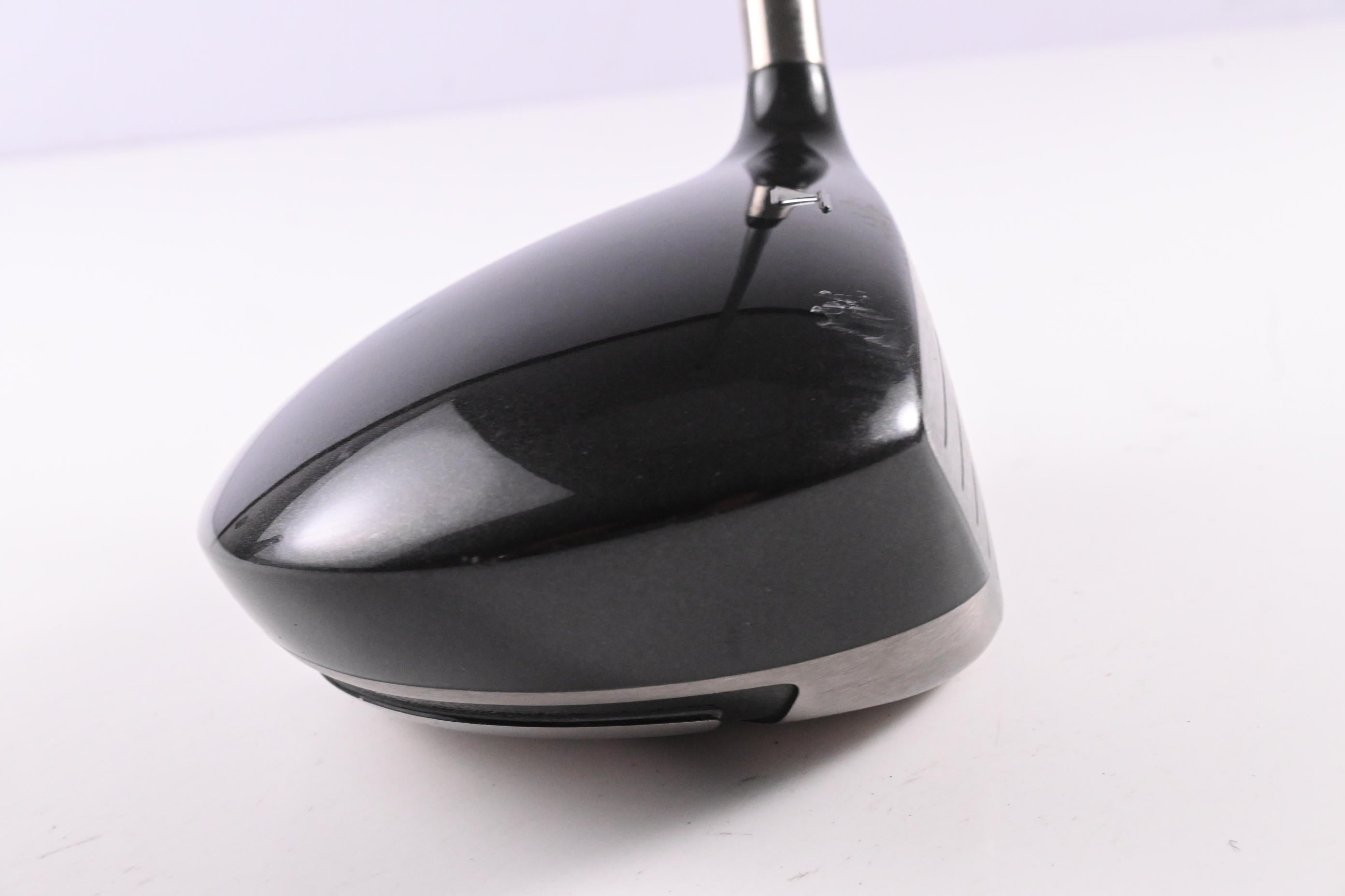Titleist 905 T Driver / 10.5 Degree / Regular Flex Titleist 4560 Shaft