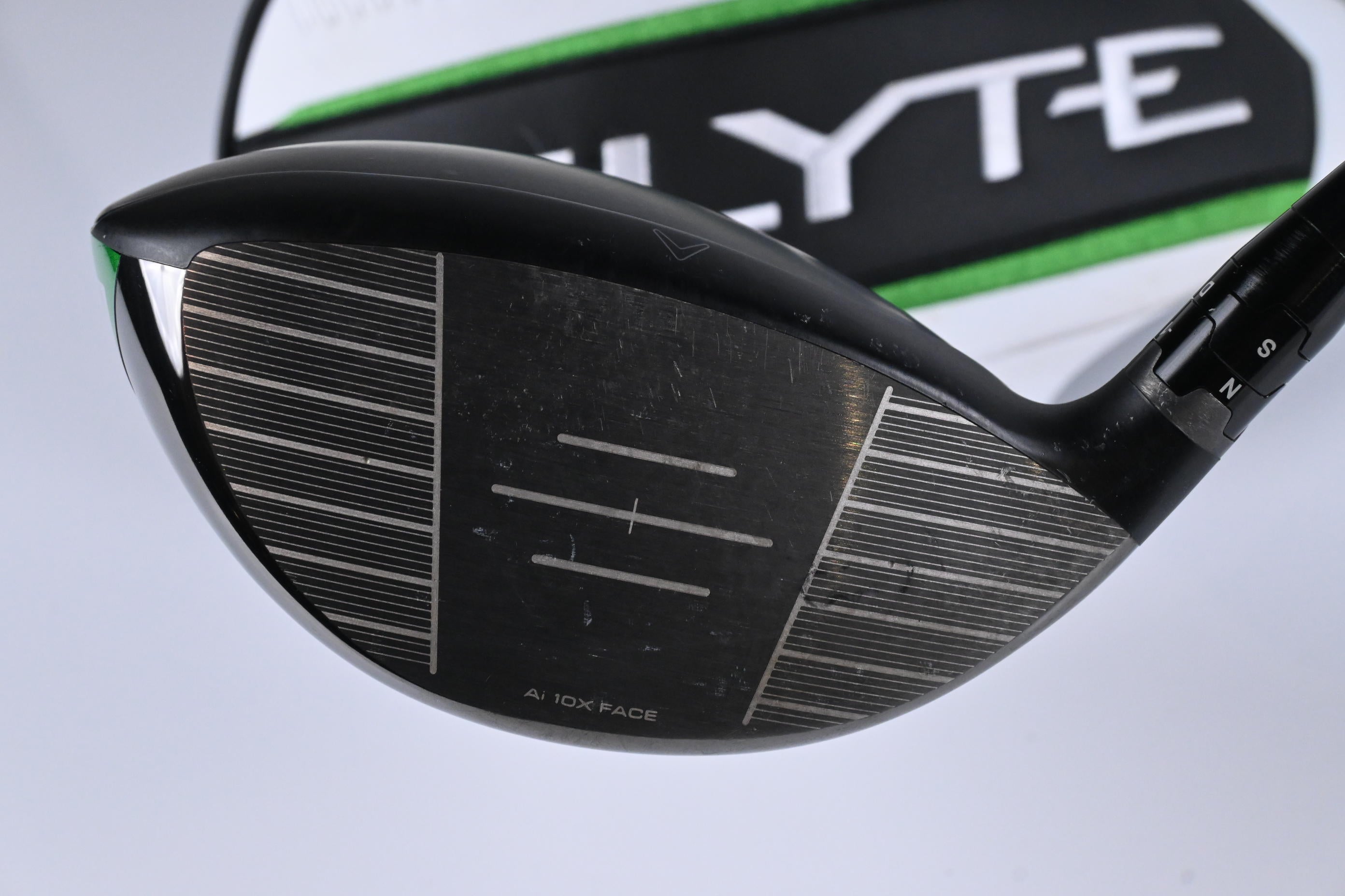 Callaway Elyte X Driver / 10.5 Degree / Regular Flex Denali Charcoal 50 Shaft