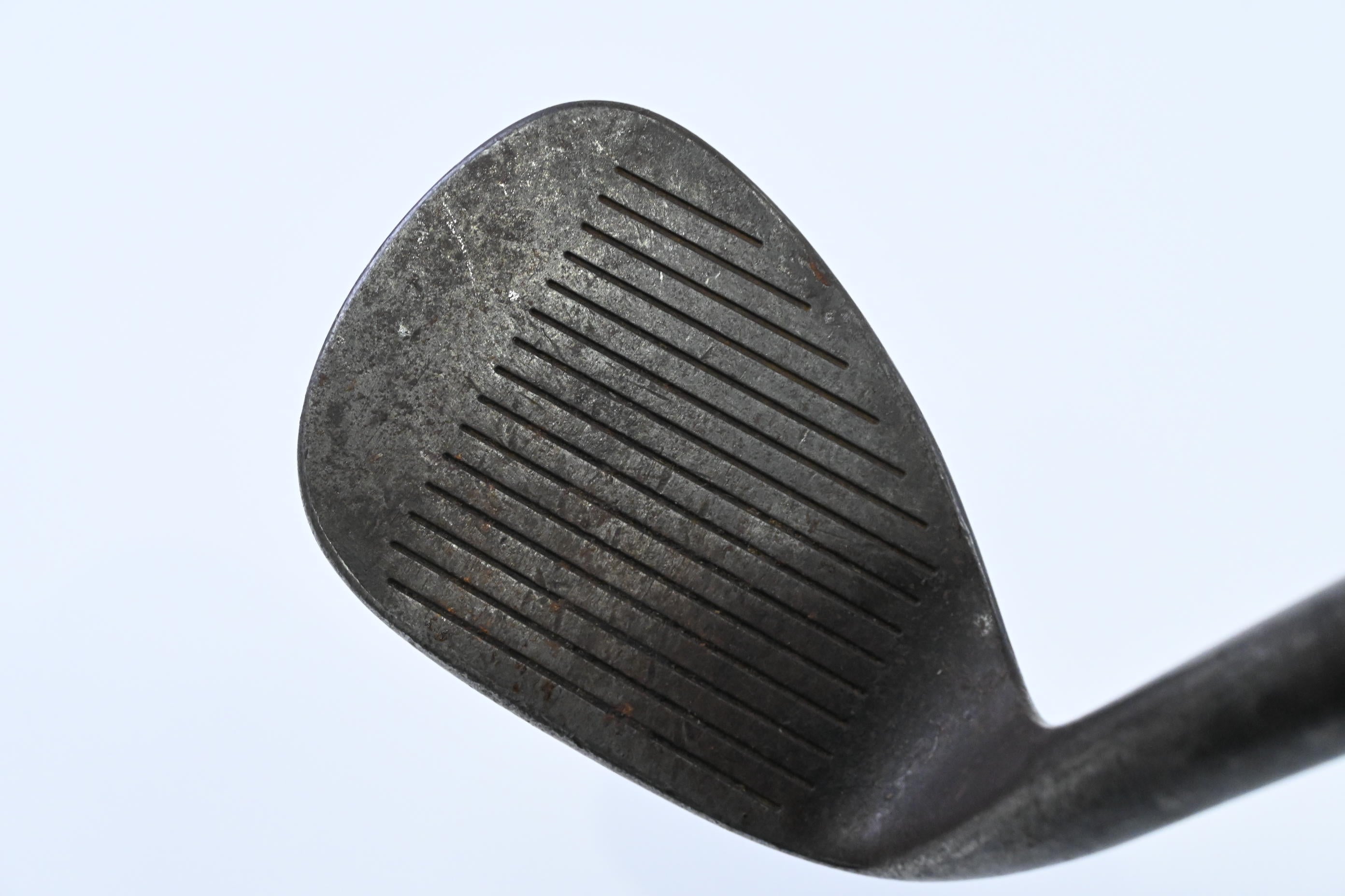 Callaway Mack Daddy 2 Tour Gap Wedge / 52 Degree / Stiff Flex Tour C-Taper 120