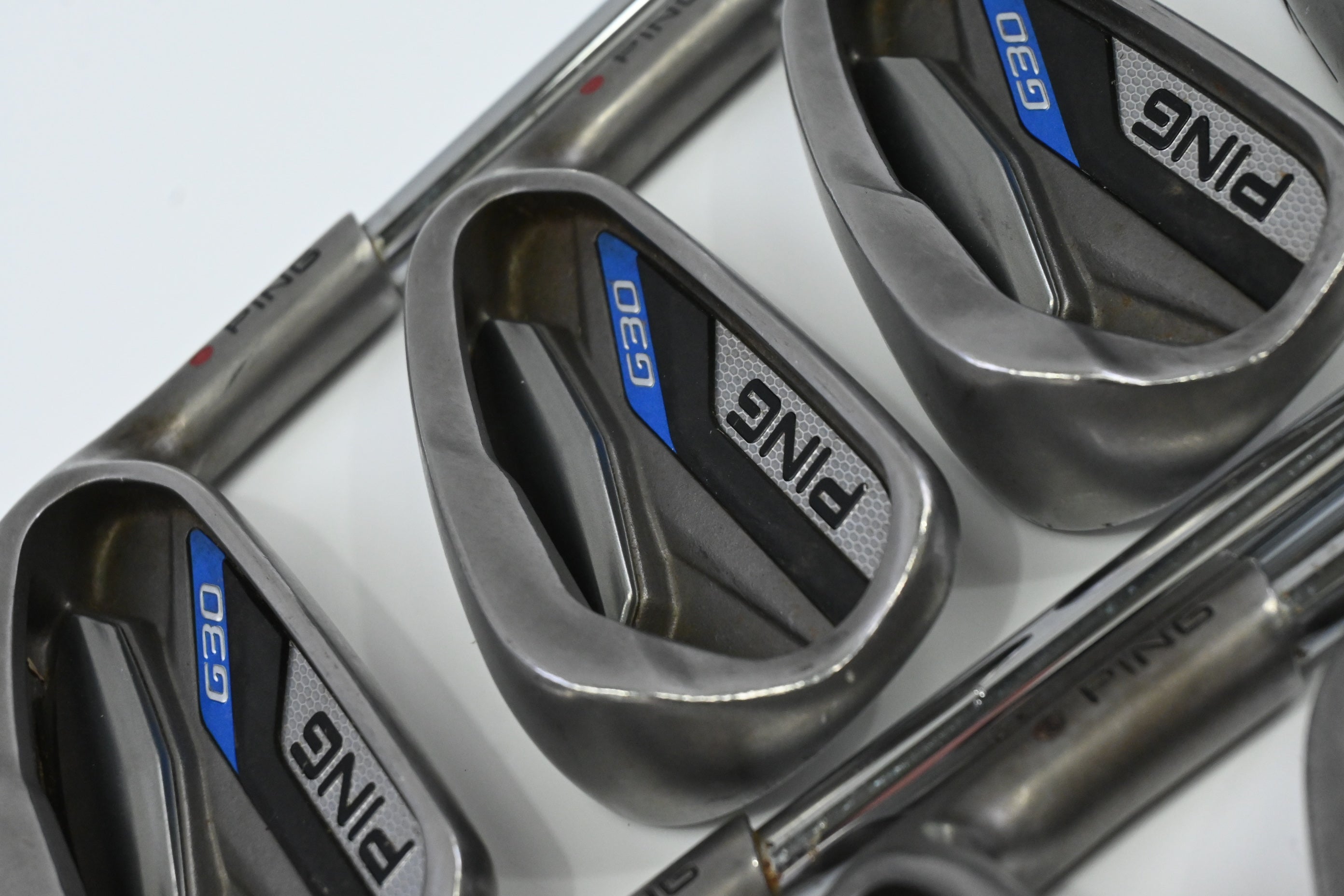 Ping G30 Irons / 4-PW+UW+SW+LW / Maroon Dot / Regular Flex Ping CFS Distance