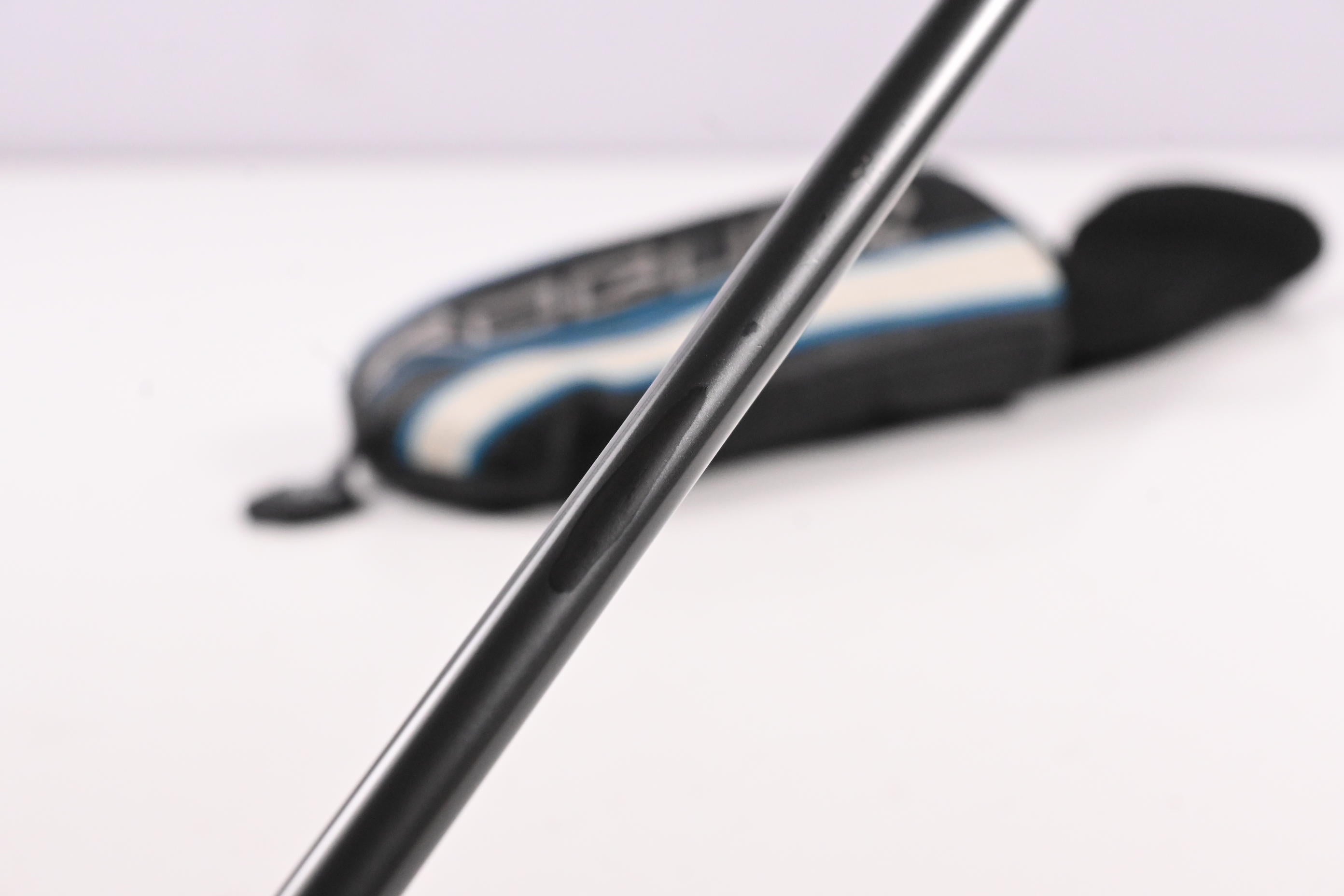 Callaway Rogue #4 Hybrid / 21 Degree / Regular Flex Aldila Synergy 50 Shaft