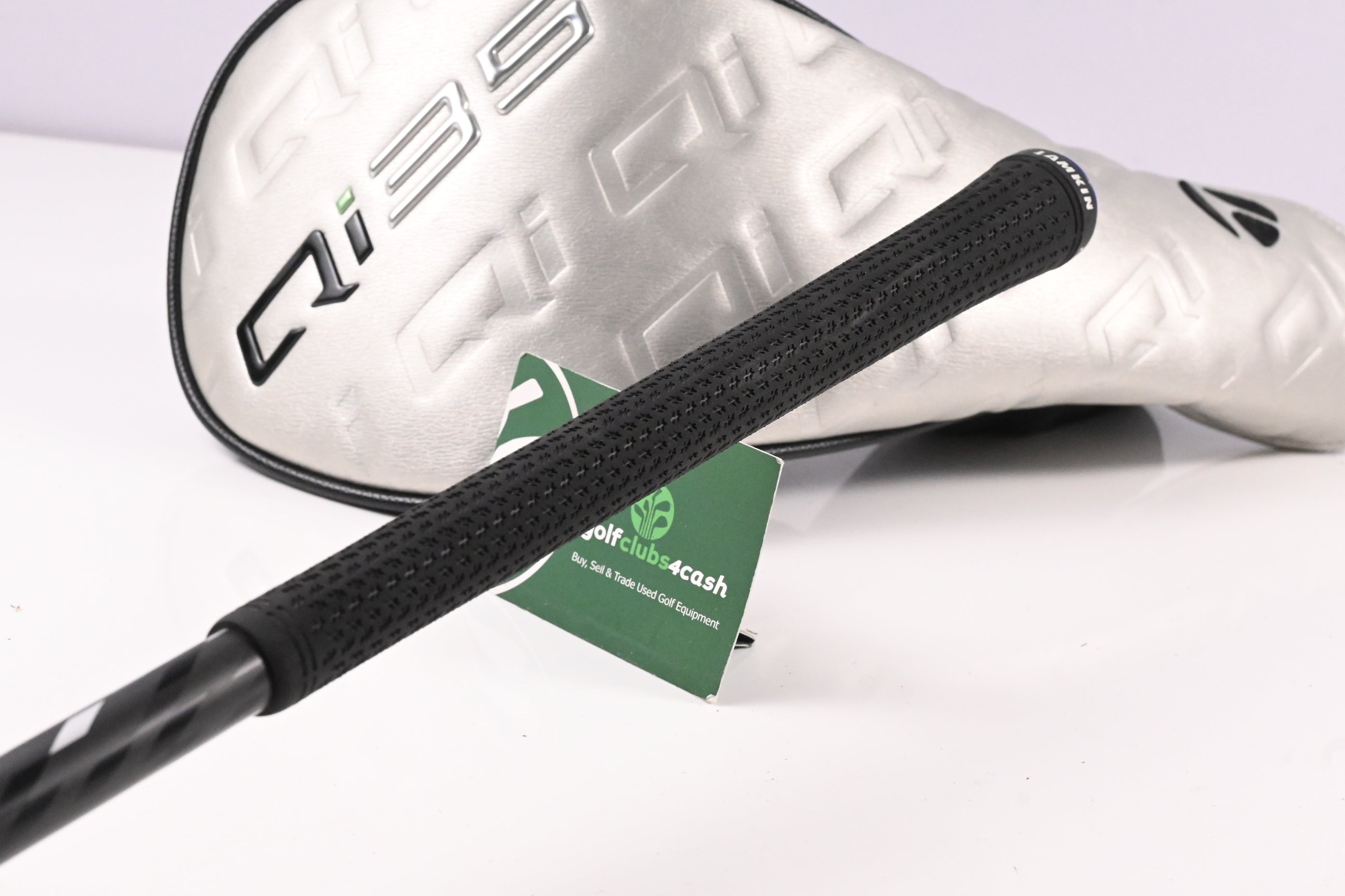 Taylormade Qi35 Driver / 9 Degree / Regular Flex Cypher 2.0 50 Shaft