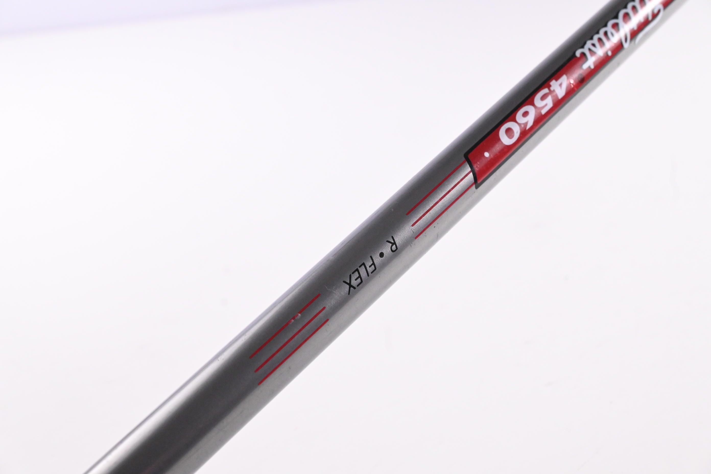 Titleist 905 T Driver / 10.5 Degree / Regular Flex Titleist 4560 Shaft