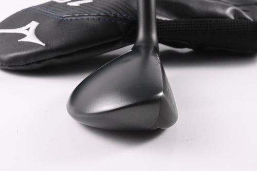 Mizuno JPX 925 Fli-Hi #4 Hybrid / 19 Degree / Stiff Flex NS Pro Modus3 Tour 105