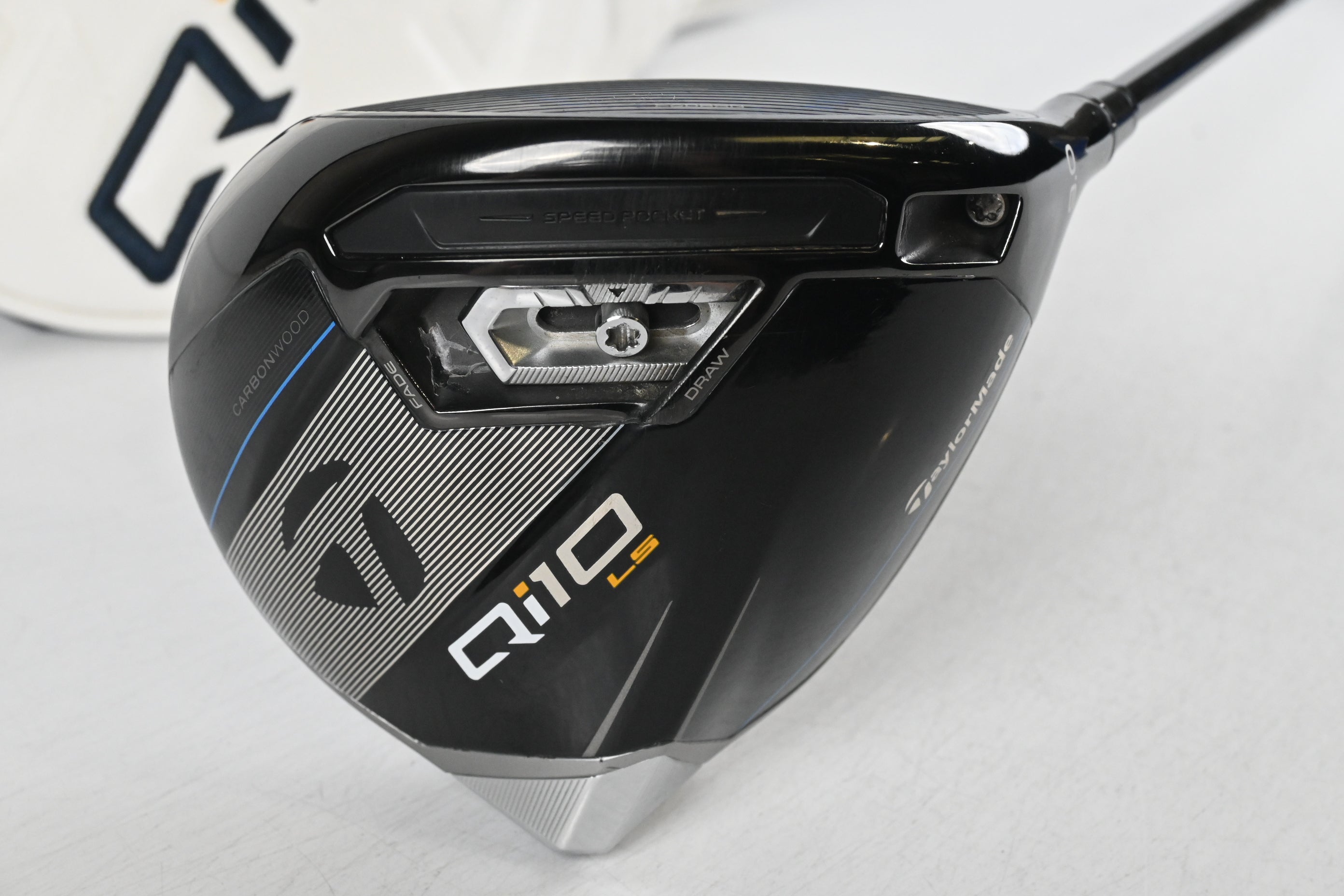 Taylormade Qi10 LS Driver / 9 Degree / Regular Flex Kai'li Red 60 Shaft