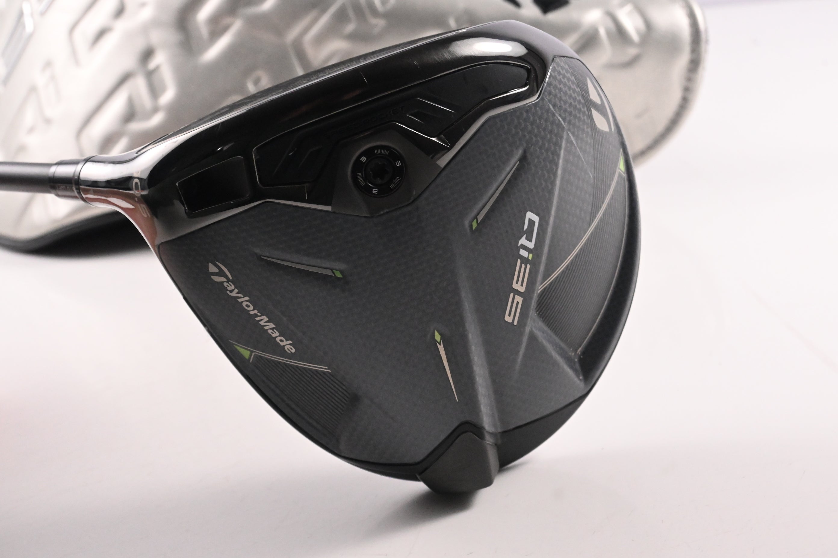 Left Hand Taylormade Qi35 Driver / 10.5 Degree / Regular Flex Ventus Blue '25 5