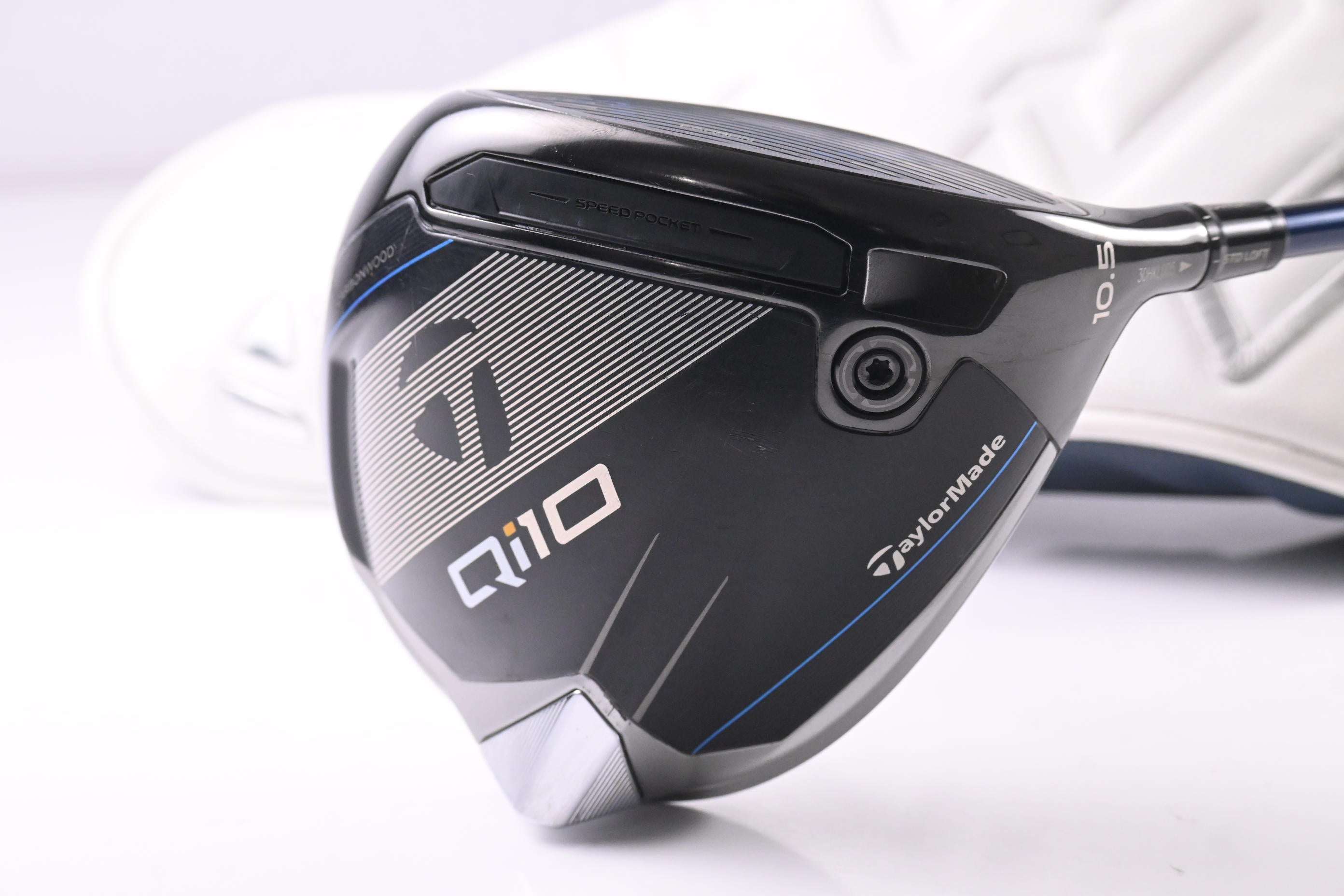 Taylormade Qi10 Driver / 10.5 Degree / Stiff Flex Fujikura Ventus Blue 5 Shaft