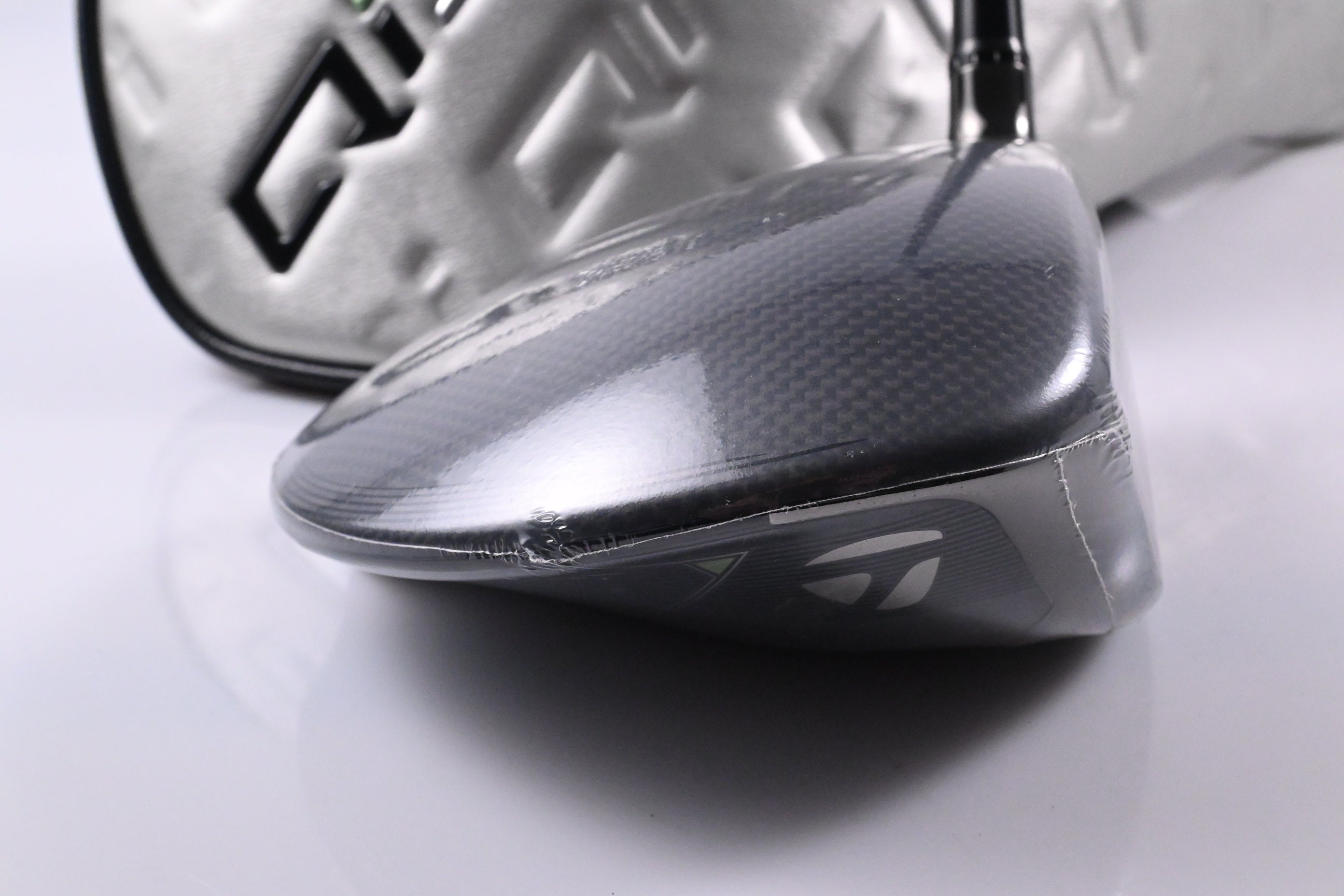 Taylormade Qi35 Driver / 10.5 Degree / Regular Flex Fujikura Ventus Blue '25 5