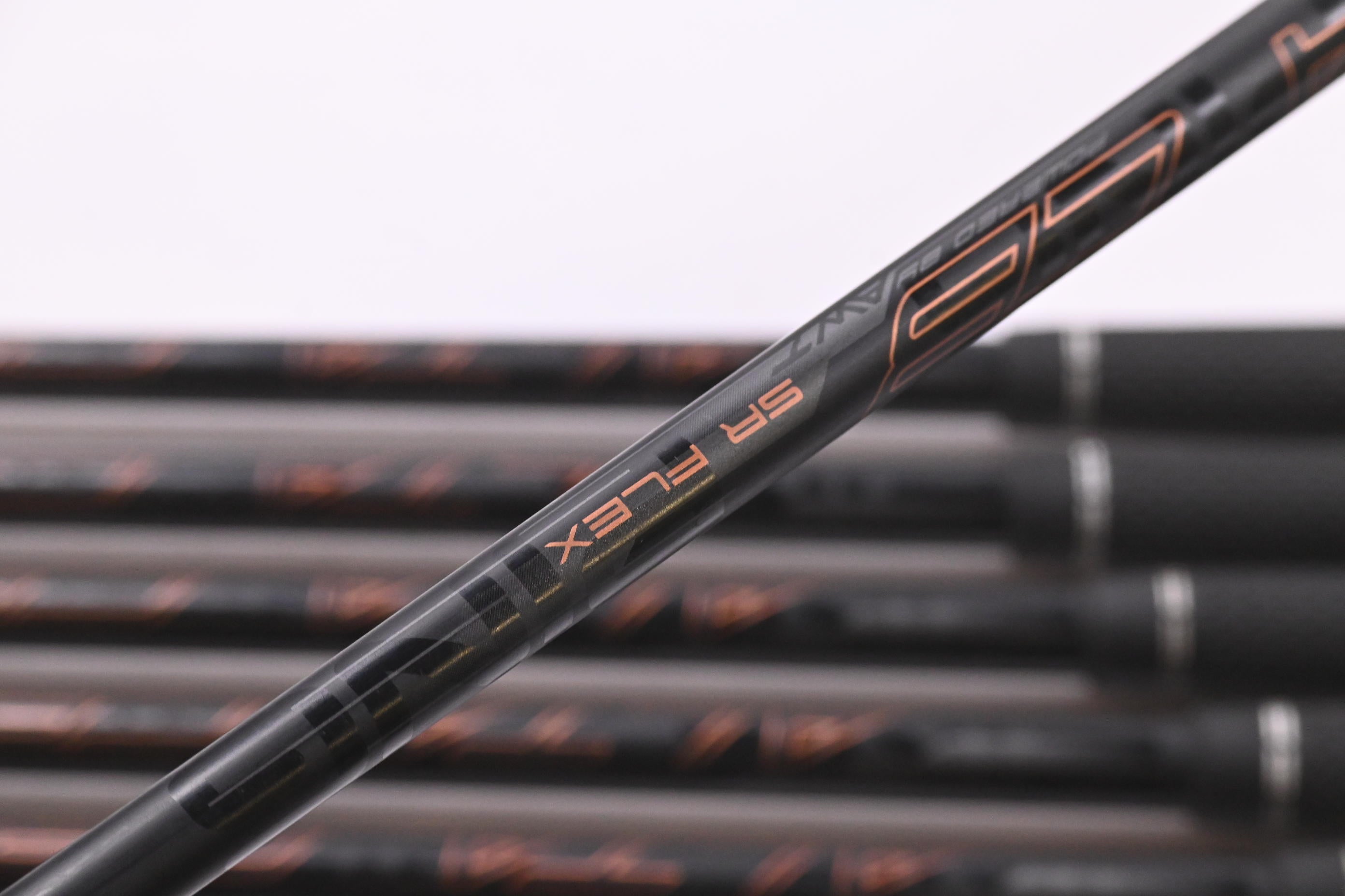 Ping G700 Irons / 5-PW+GW / Red Dot / Senior Flex Ping Alta CB Shafts