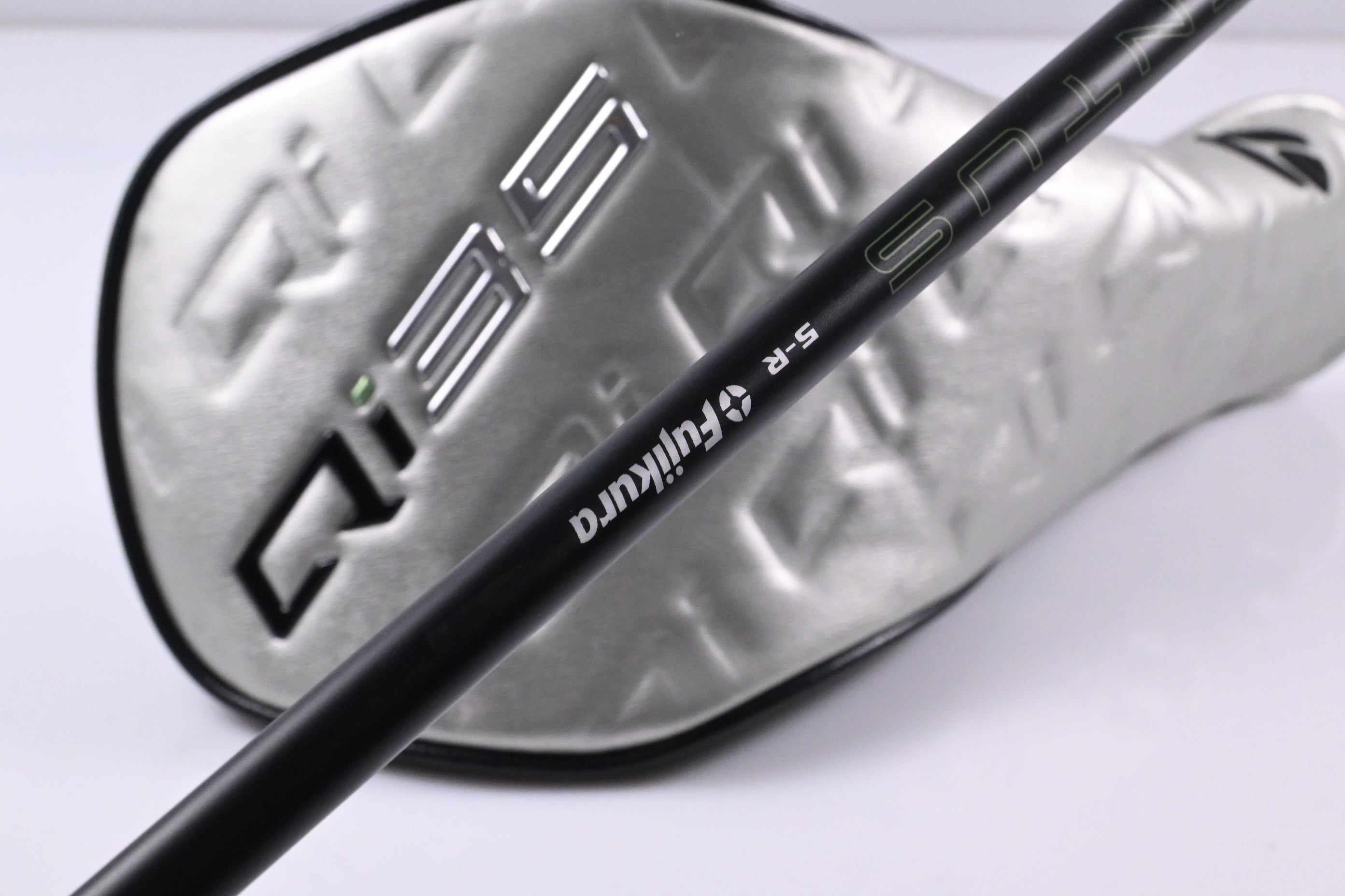 Taylormade Qi35 Driver / 10.5 Degree / Regular Flex Fujikura Ventus Blue '25 5