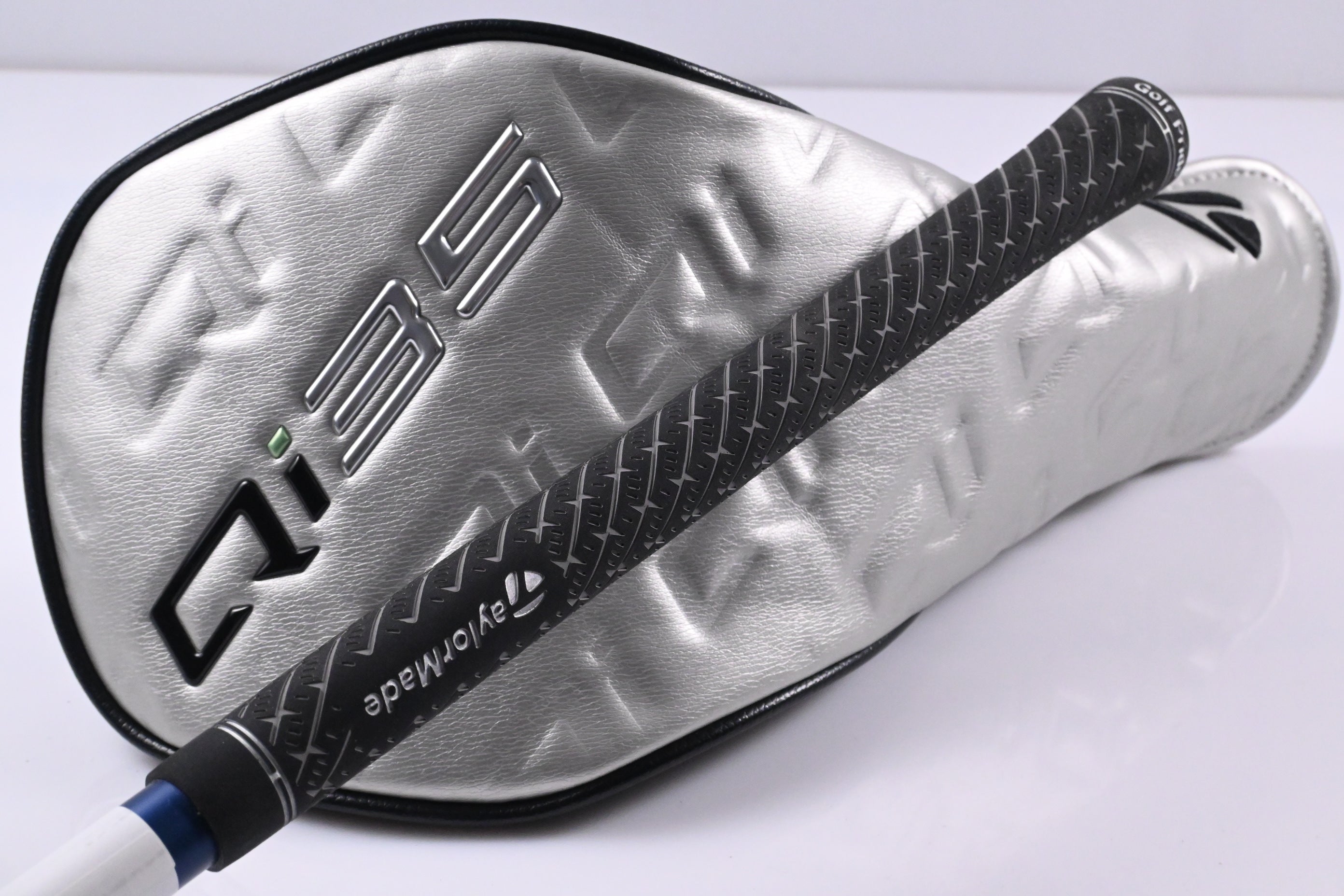 Taylormade Qi35 Driver / 10.5 Degree / Regular Flex Fujikura Ventus Blue '25 5