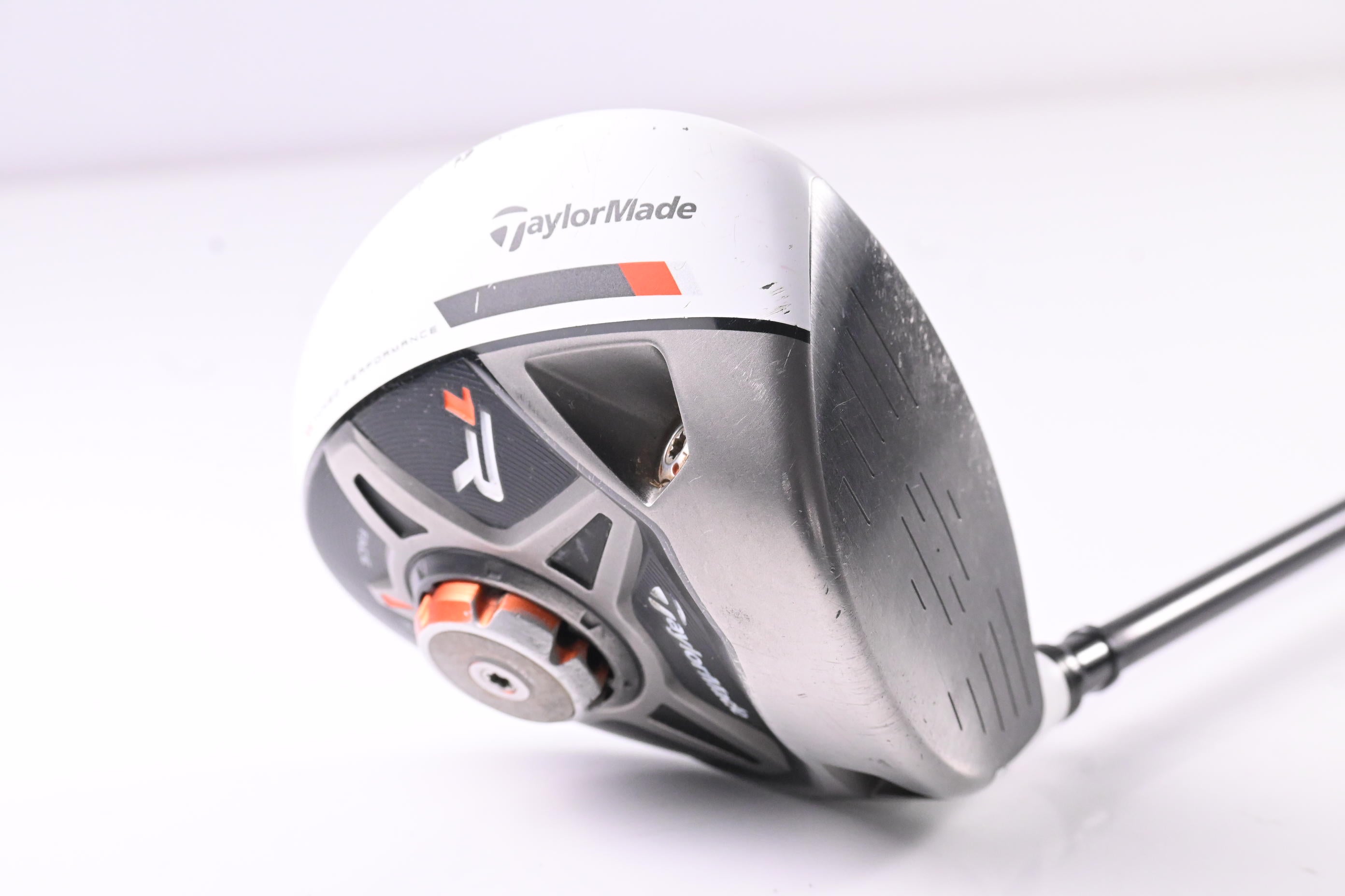 Taylormade R1 Driver / 10 Degree / Regular Flex Fujikura Speeder 57 Shaft