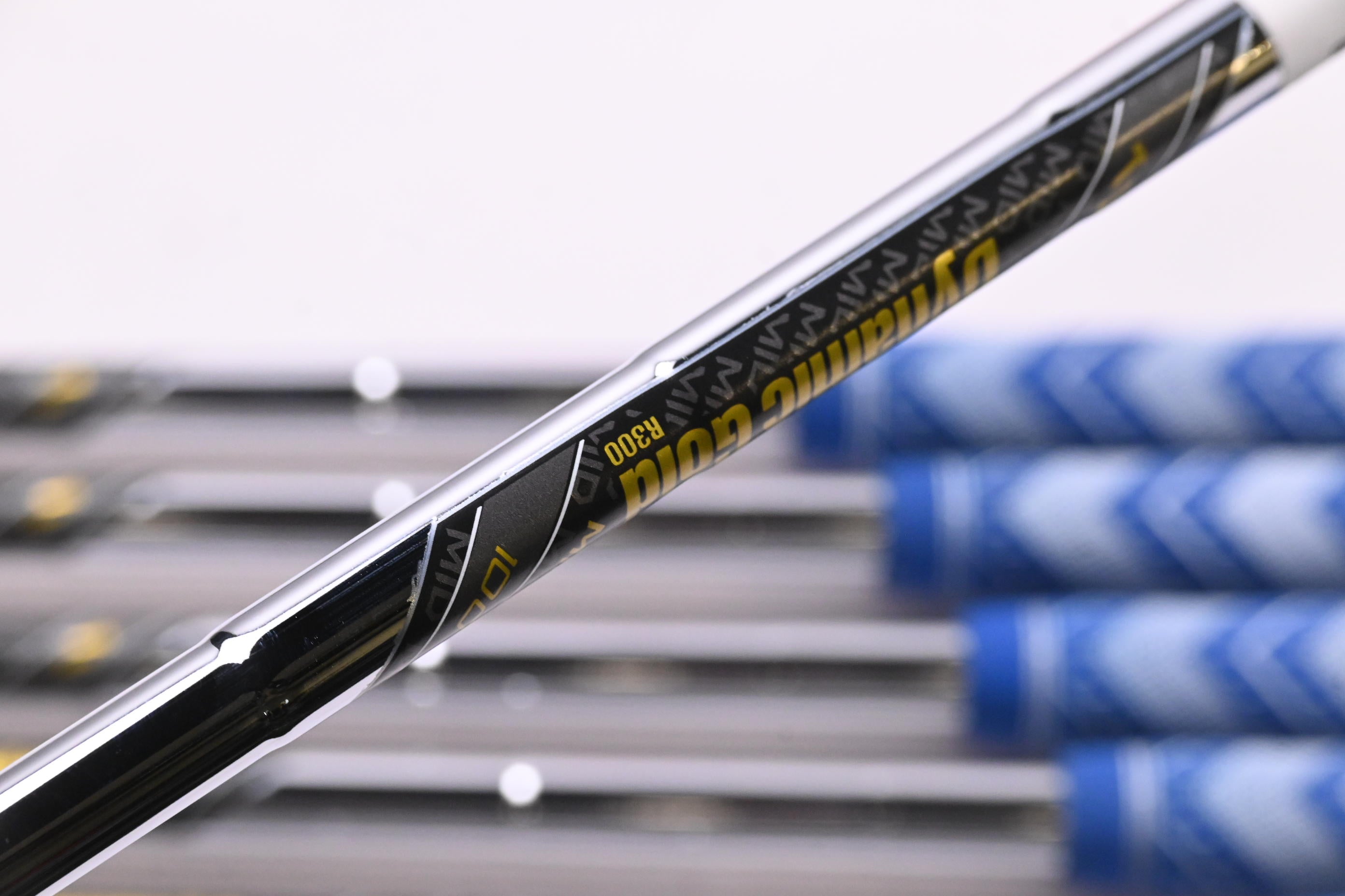 Mizuno M-15 Irons / 5-PW / Regular Flex Dynamic Gold Mid 100 R300 Shafts