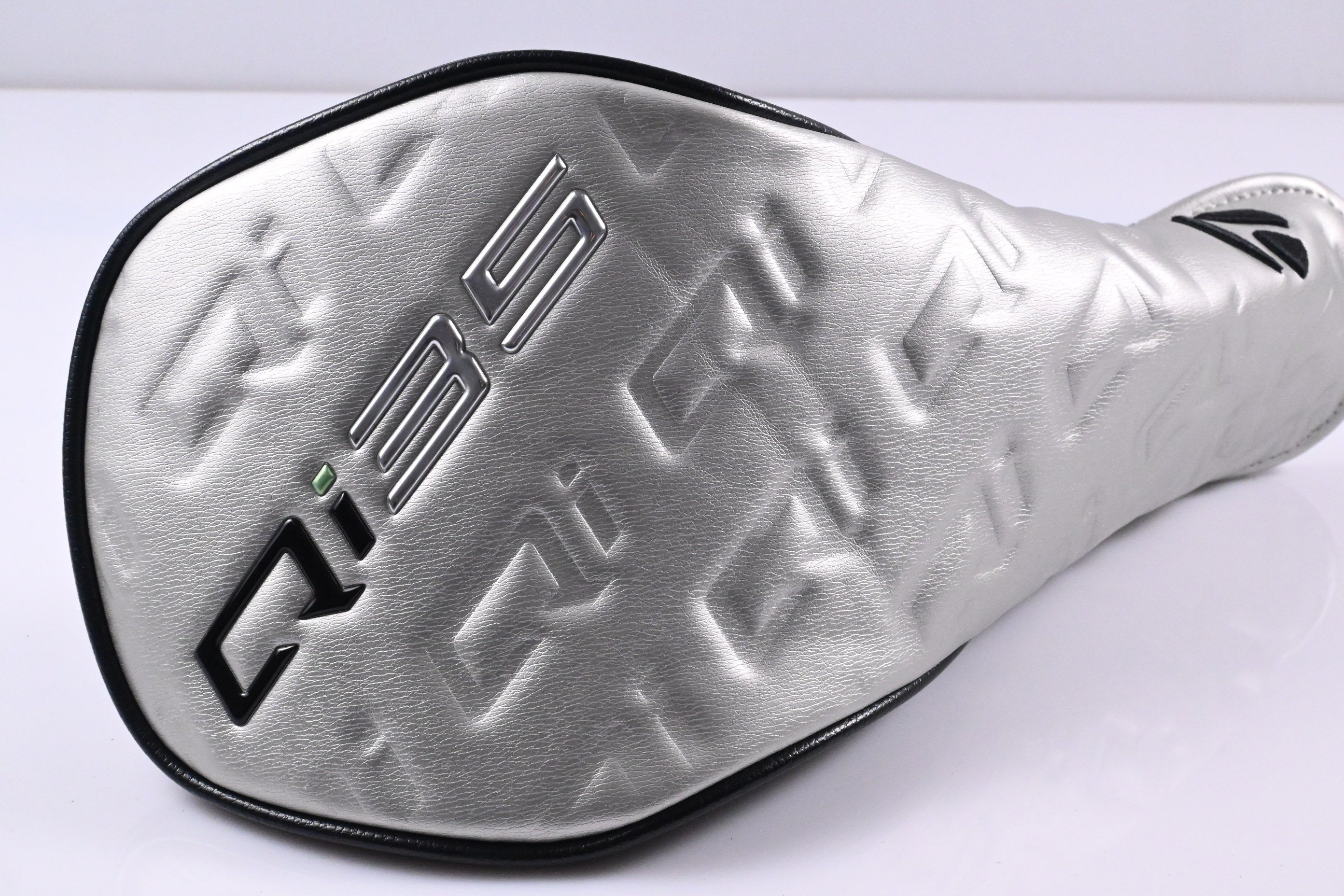 Taylormade Qi35 Driver / 10.5 Degree / Regular Flex Fujikura Ventus Blue '25 5