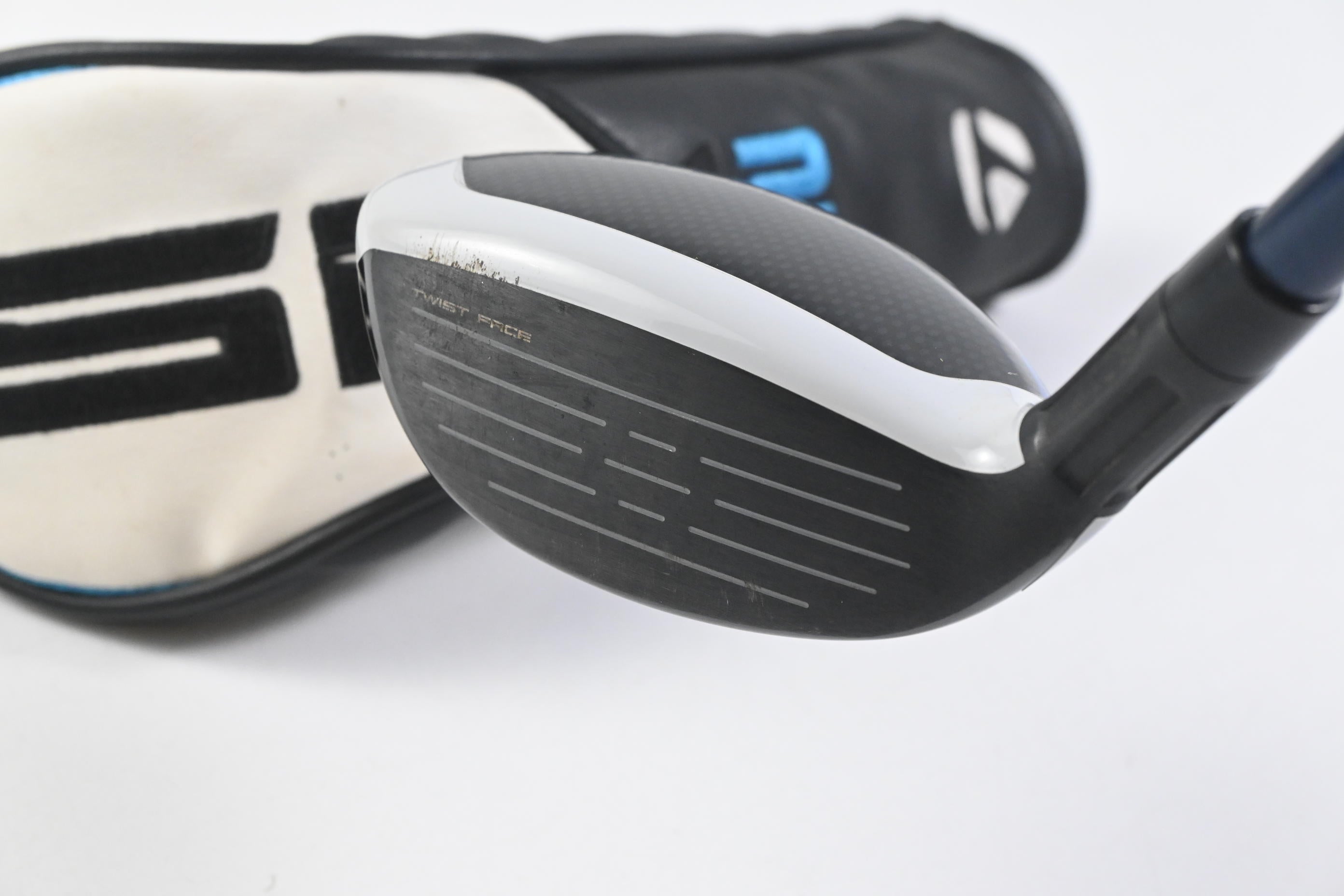 Taylormade SIM2 Max #4 Hybrid / 22 Degree / Regular Flex Fujikura Ventus Blue 6