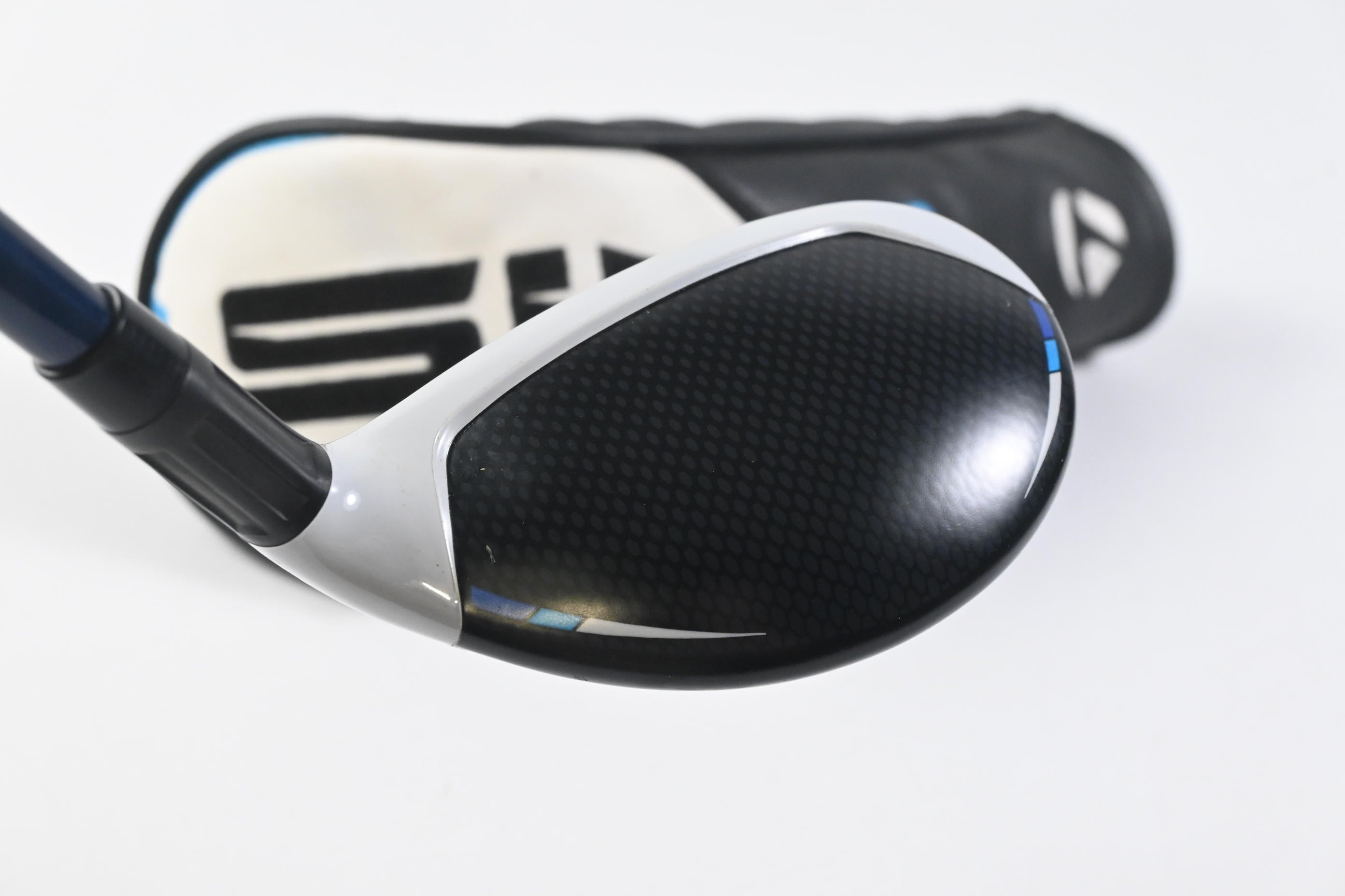 Taylormade SIM2 Max #4 Hybrid / 22 Degree / Regular Flex Fujikura Ventus Blue 6