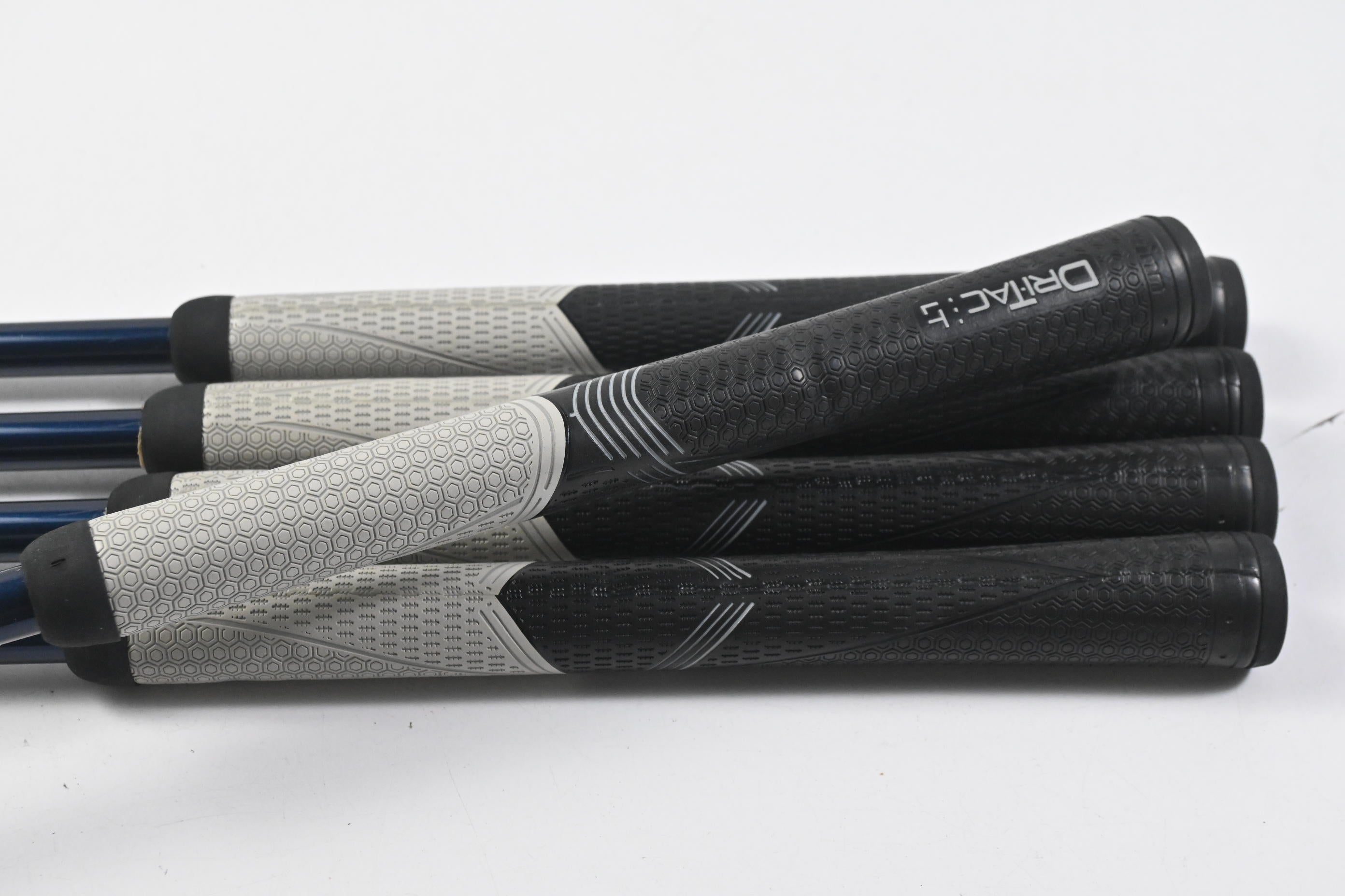 Taylormade SIM2 Max Irons / 7-PW+SW / Senior Flex Ventus Blue 5 Shafts