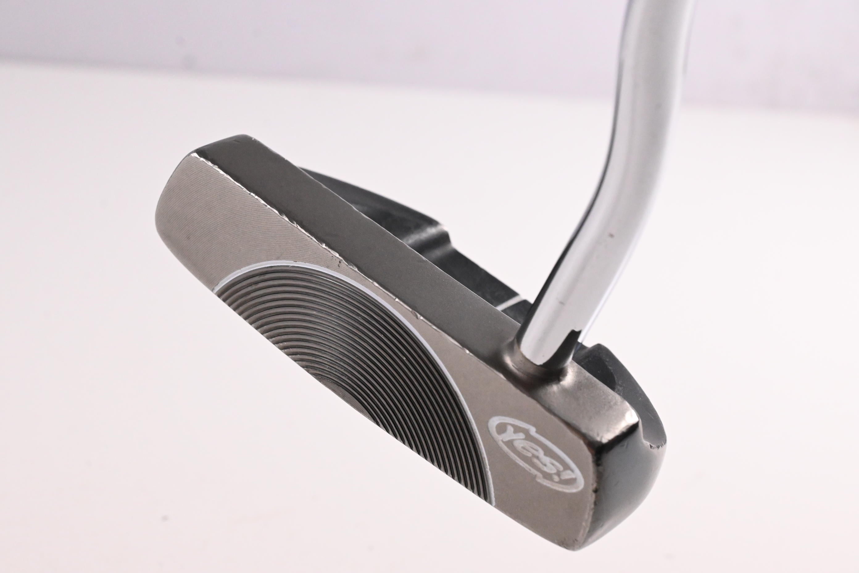Yes! C-Groove Valerie Putter / 32 Inch