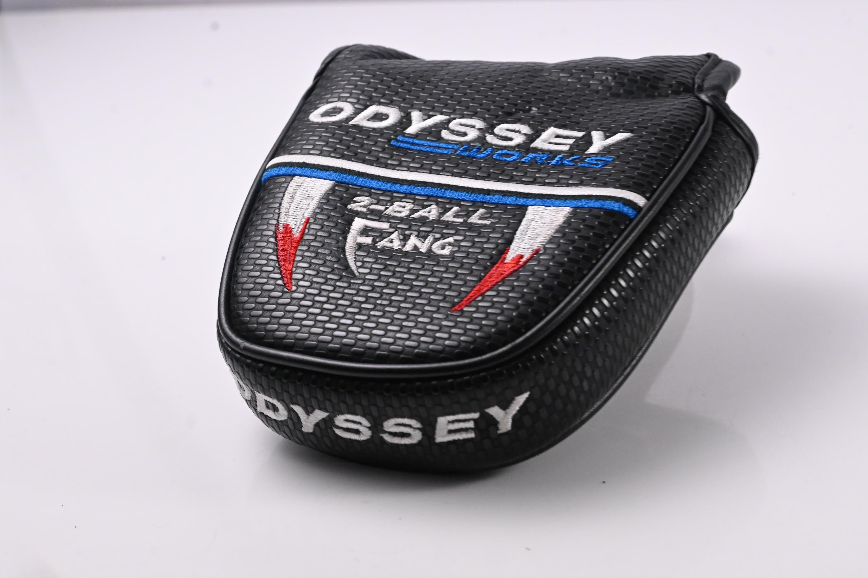Odyssey Works 2-Ball Fang Putter / 34 Inch
