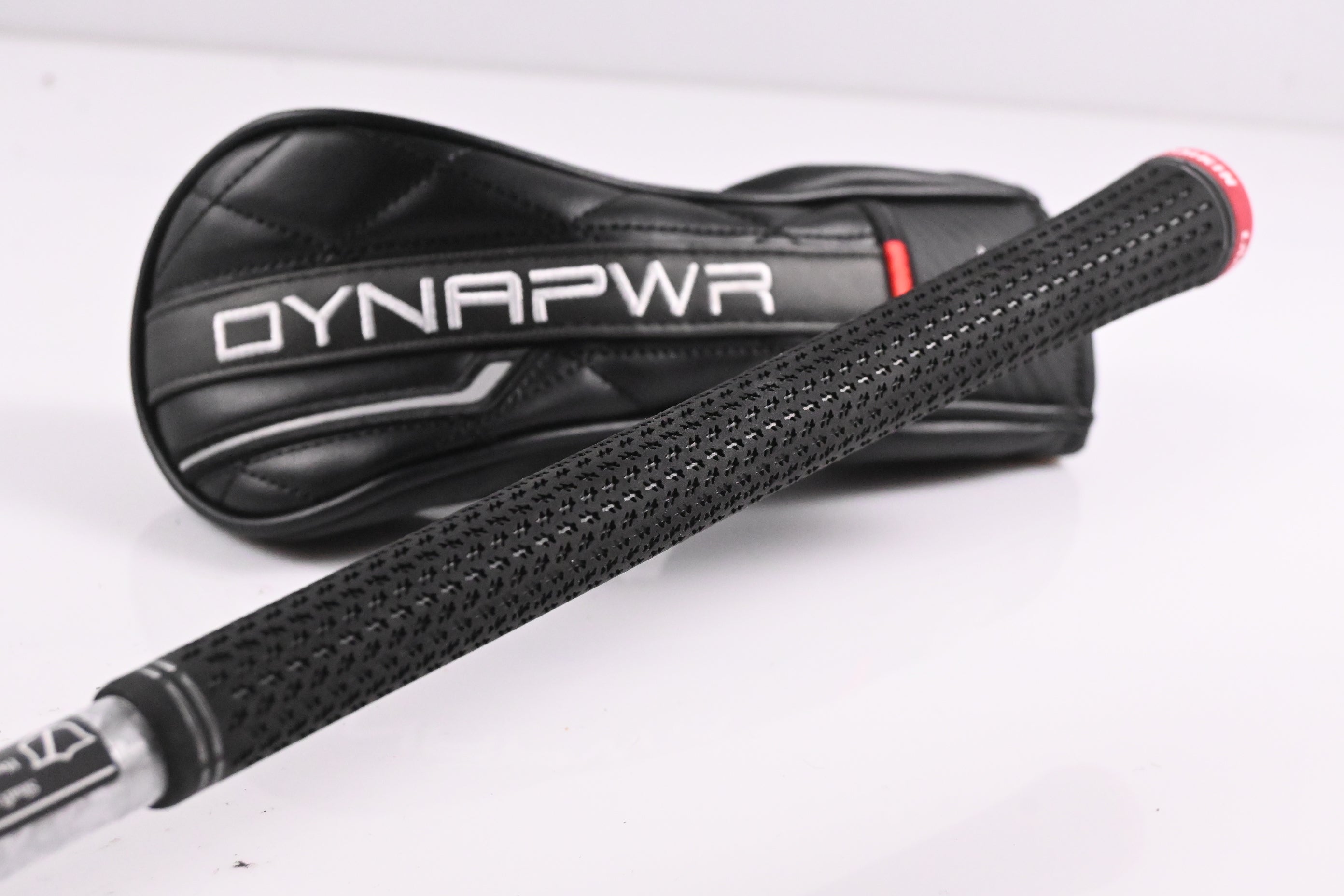 Wilson Staff DYNAPWR 2025 #4 Hybrid / 22 Degree / Regular Flex Denali Red 70