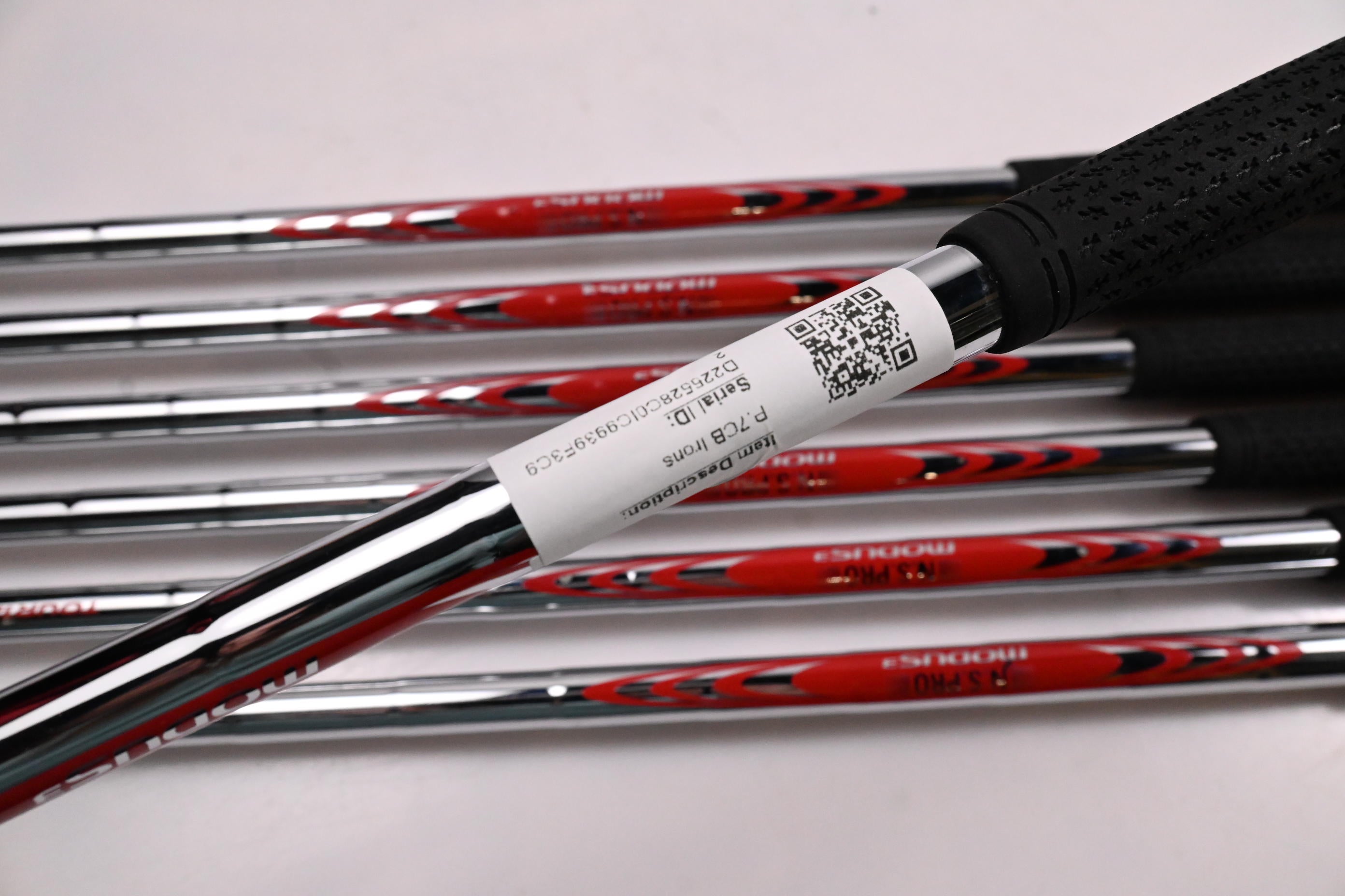 Taylormade P.7CB / P770 Combo Irons / 4-PW / Stiff Flex NS Pro Modus 3 Tour 120