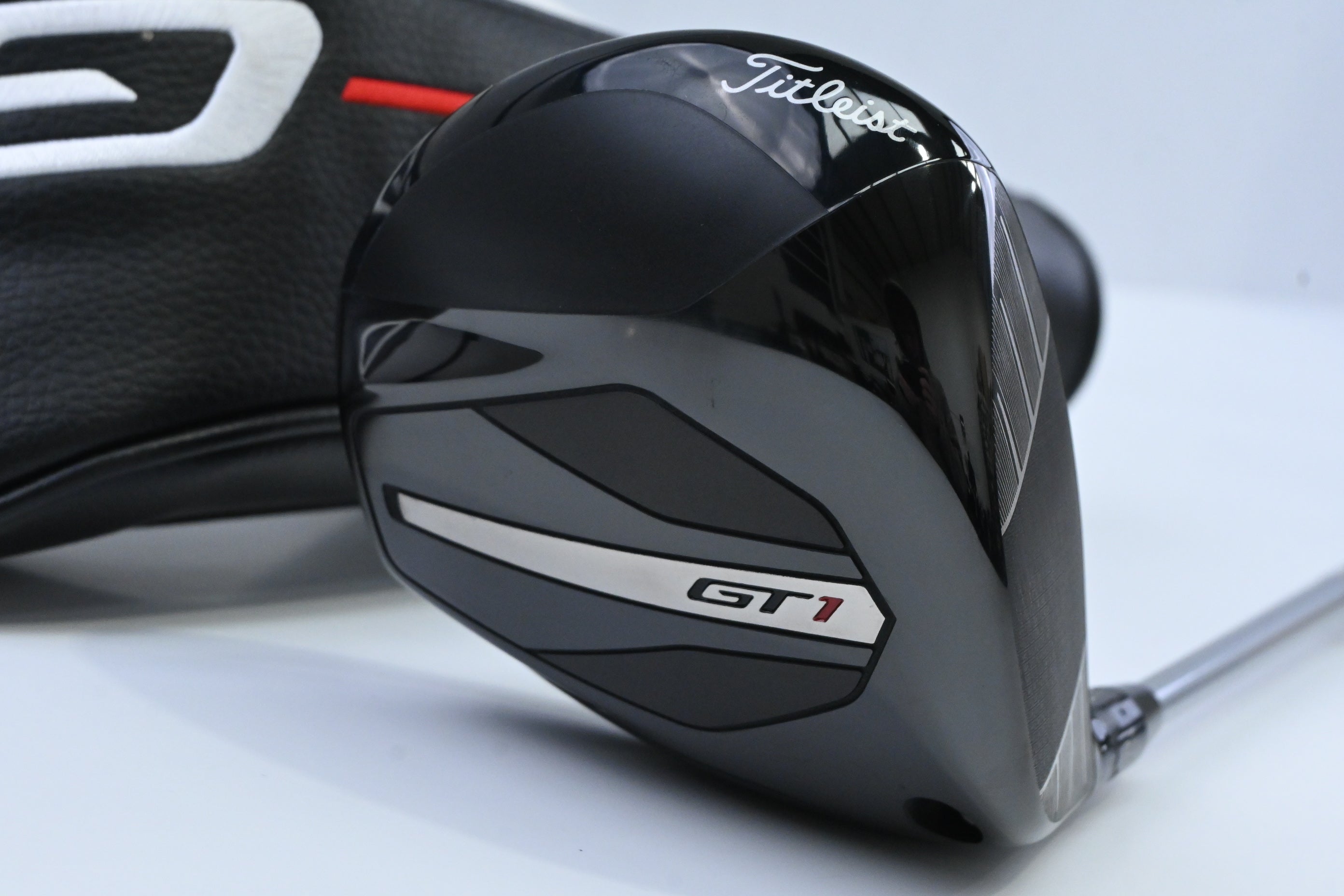 Titleist GT1 Driver / 9 Degree / Regular Flex Fujikura Air Speeder 40 Shaft